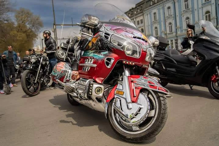 Honda Gold Wing, снимка 13 - Мотоциклети и мототехника - 56710277