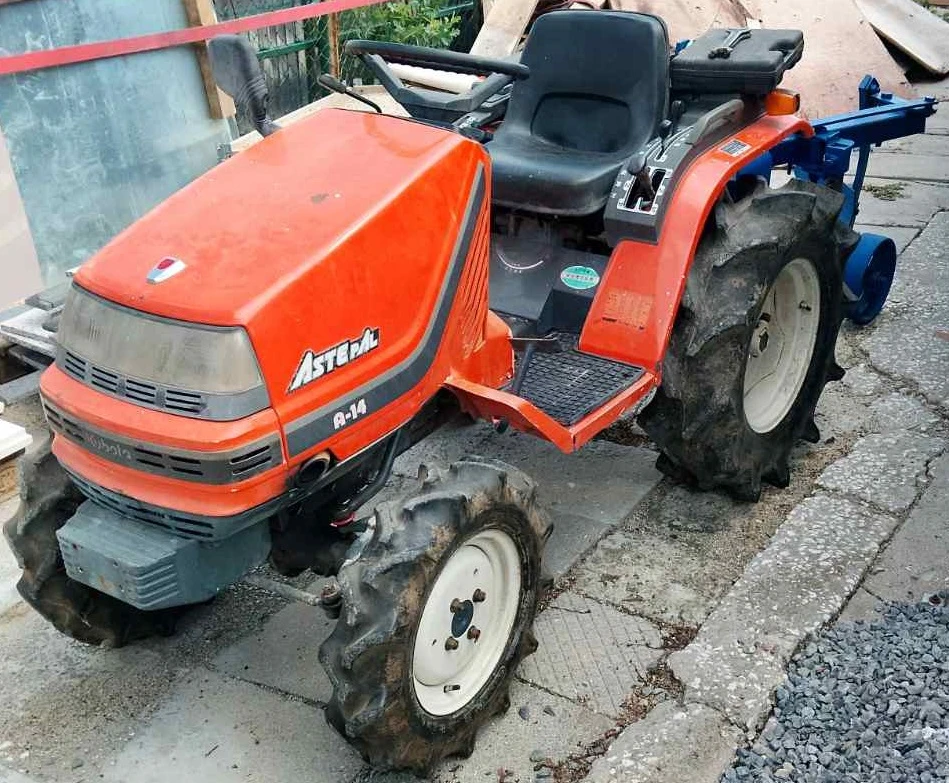 Трактор Kubota