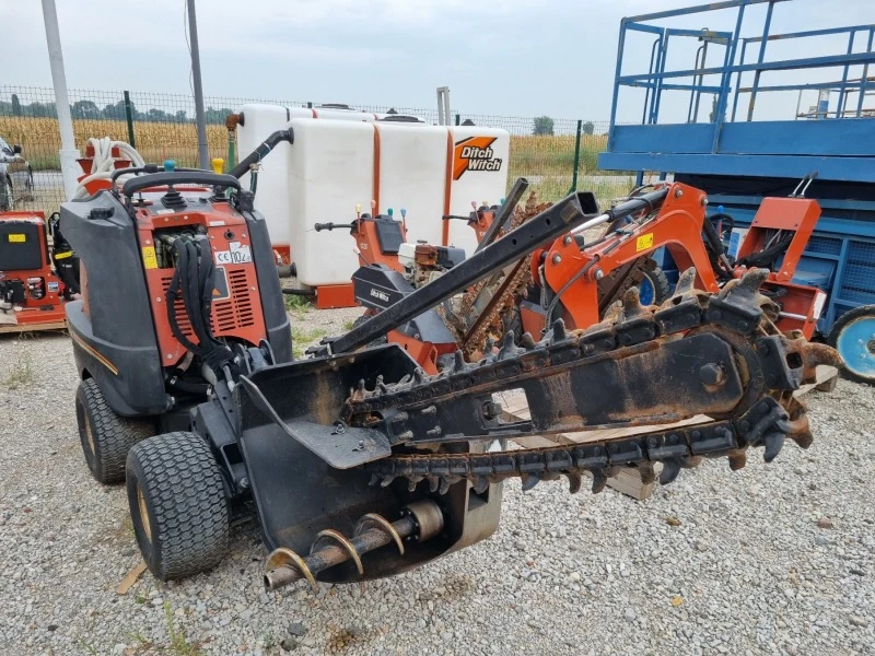 Каналокопатели Друга DITCH WITCH R300, снимка 1 - Индустриална техника - 42149484