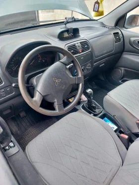 Mitsubishi Space star 1.6 96кс Перфектен, снимка 11