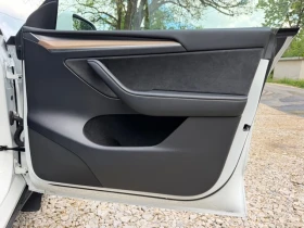 Tesla Model Y Long Range 514кс Dual Motor AWD С ФАКТУРА ПО ДДС, снимка 11