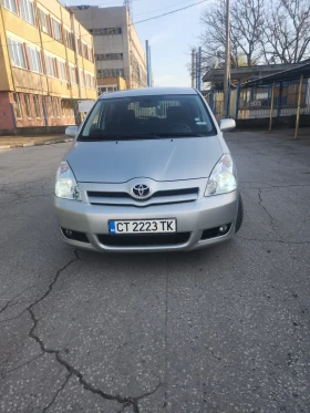 Toyota Corolla verso, снимка 2