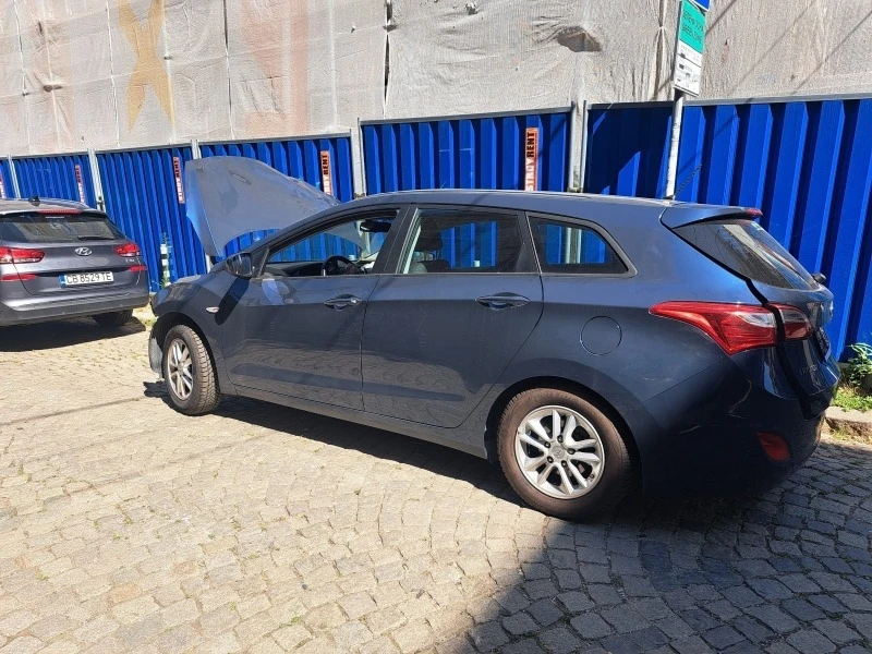 Hyundai I30 Хечбек и комби, снимка 2 - Автомобили и джипове - 47351449