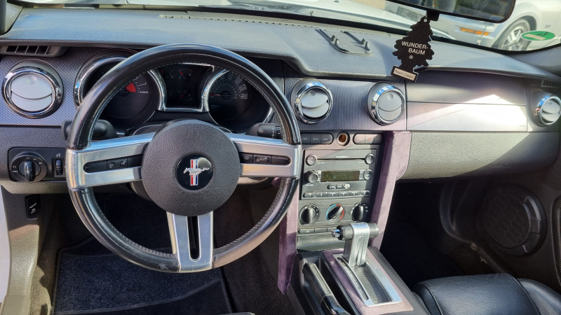 Ford Mustang 4.6 V8  GT, снимка 12 - Автомобили и джипове - 46005169
