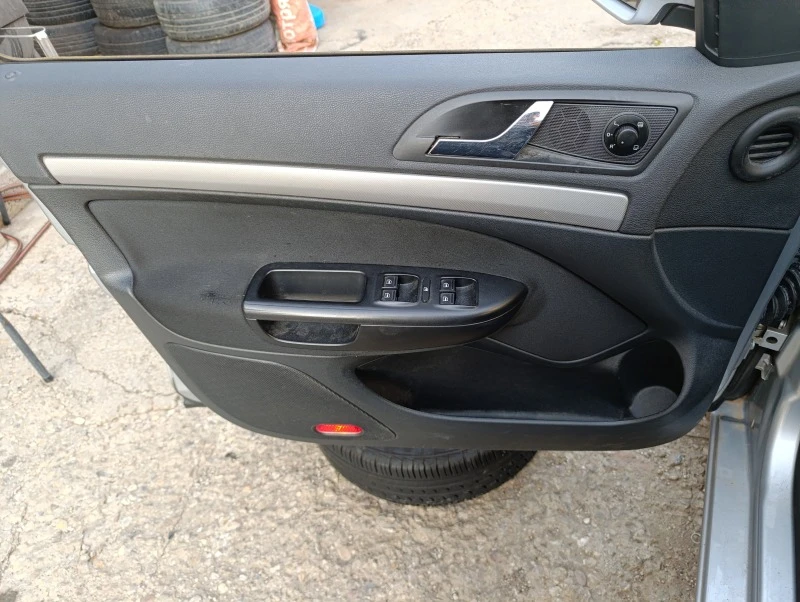 Skoda Octavia 1.8тси 4х4, снимка 11 - Автомобили и джипове - 46668186