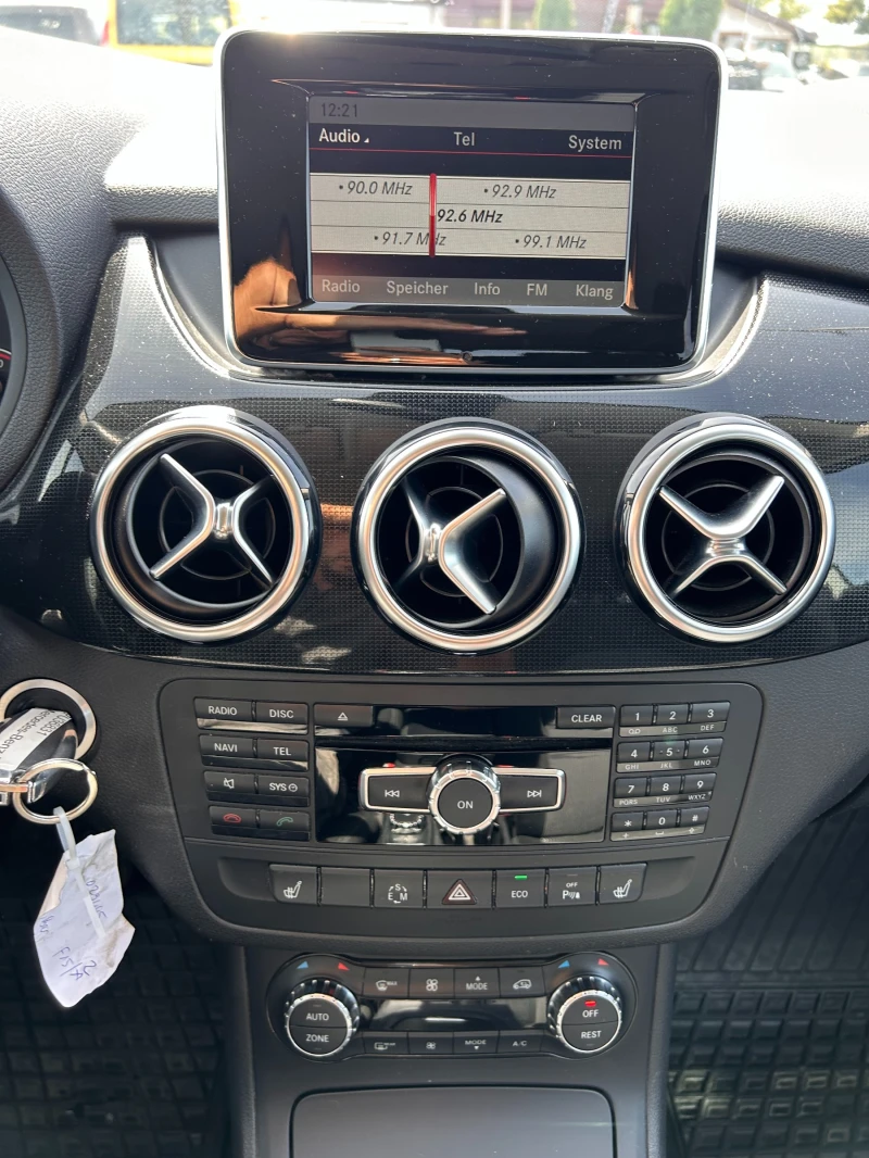 Mercedes-Benz B 200 CDI AVTOMAT/NAVI EURO 5 ЛИЗИНГ, снимка 14 - Автомобили и джипове - 47313917