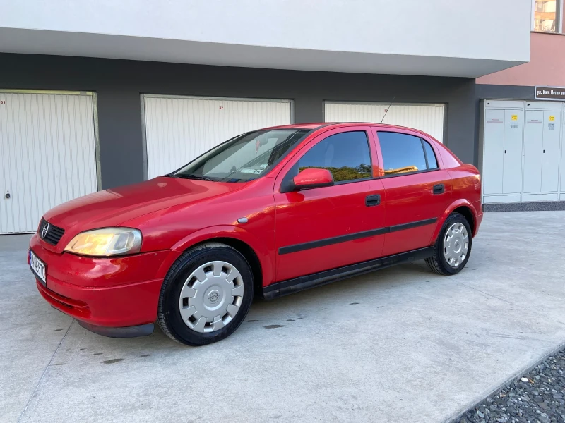 Opel Astra, снимка 1 - Автомобили и джипове - 47547554