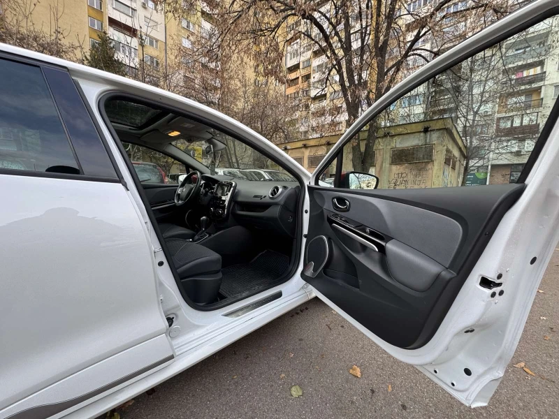 Renault Clio, снимка 4 - Автомобили и джипове - 48112014