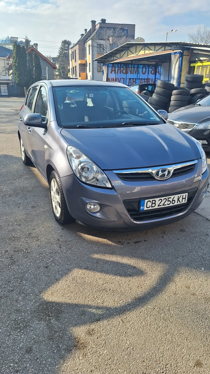 Hyundai I20, снимка 3 - Автомобили и джипове - 48223991