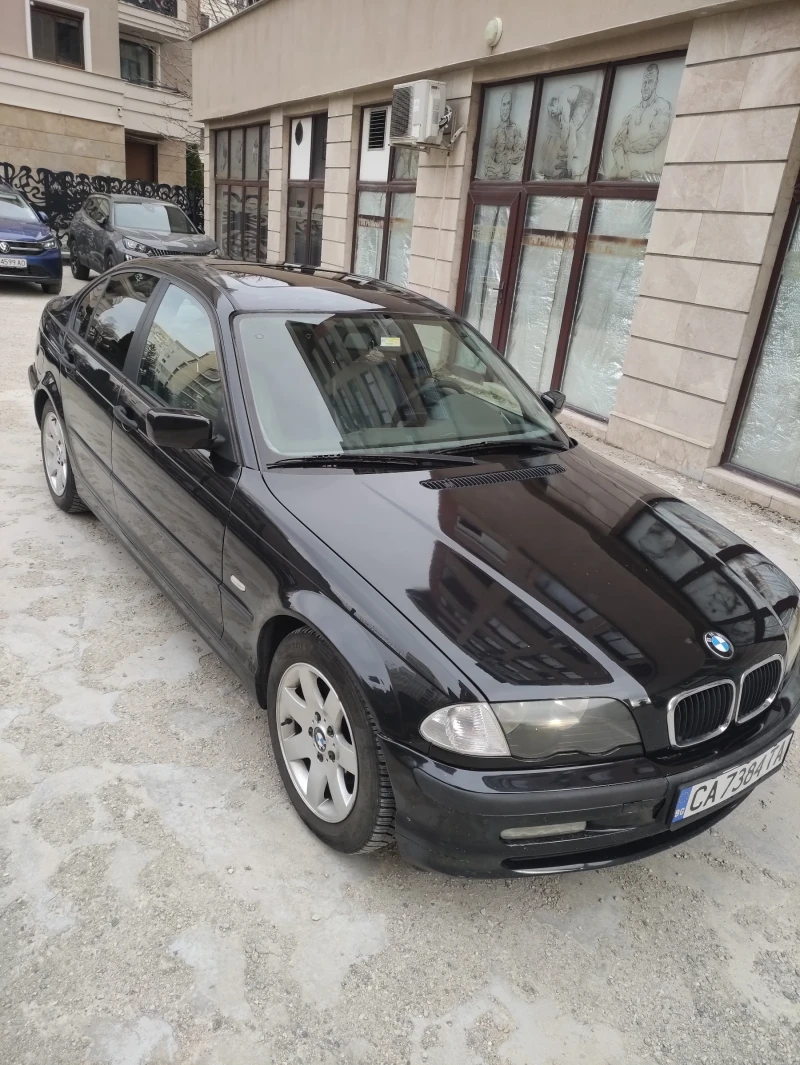 BMW 318, снимка 13 - Автомобили и джипове - 49497739