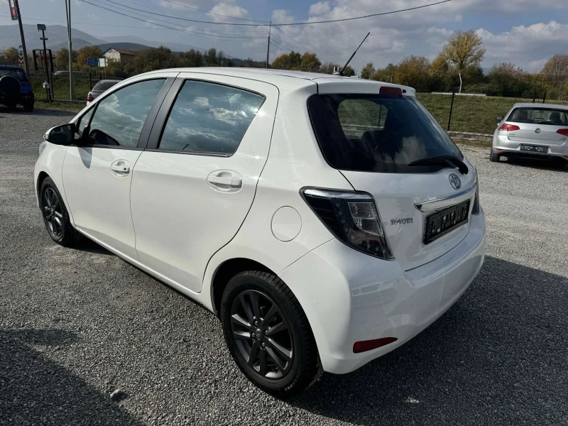 Toyota Yaris 1.4 DID 90hp, снимка 8 - Автомобили и джипове - 52625285