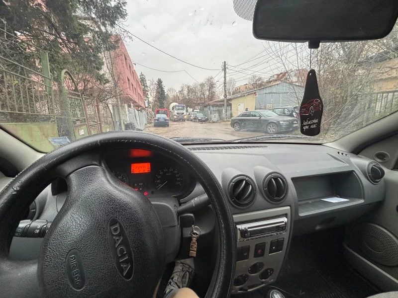 Dacia Logan, снимка 8 - Автомобили и джипове - 52672523