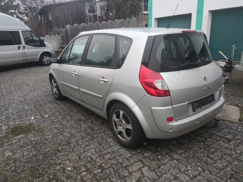 Renault Scenic 1.9, снимка 4 - Автомобили и джипове - 52846898