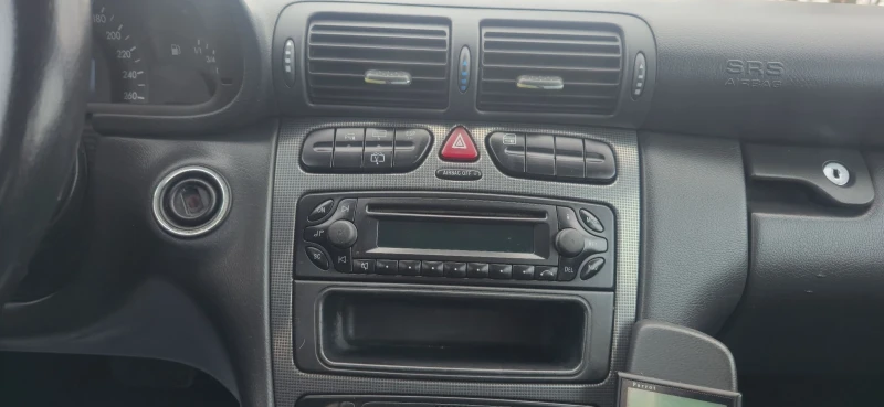 Mercedes-Benz C 200 Compressor, снимка 12 - Автомобили и джипове - 53122088