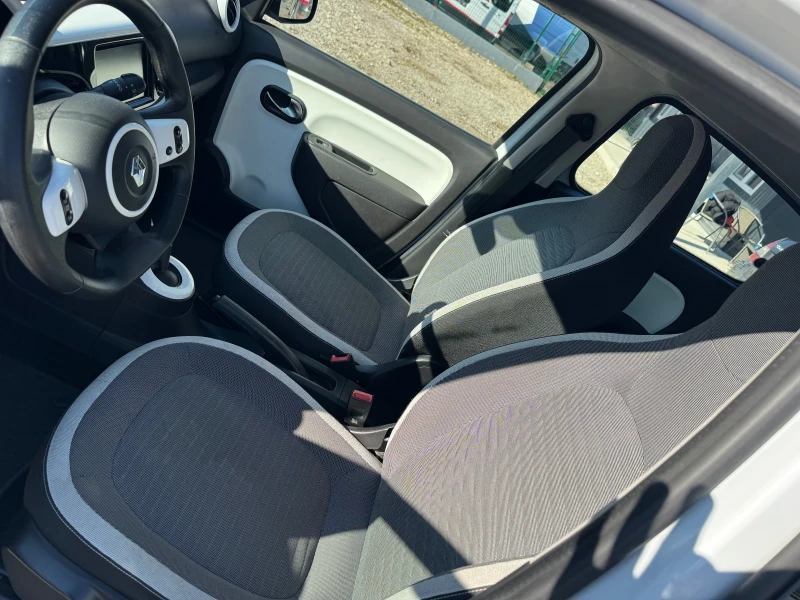 Renault Twingo 22kwh, снимка 10 - Автомобили и джипове - 53488748