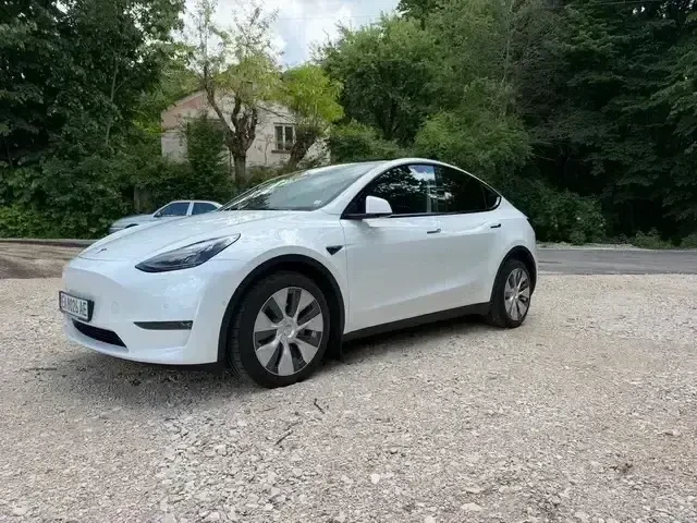 Tesla Model Y Long Range 514кс Dual Motor AWD С ФАКТУРА ПО ДДС, снимка 4 - Автомобили и джипове - 54674595