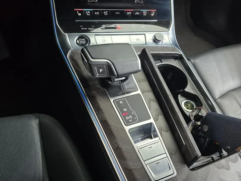 Audi A6 2.0 TFSI - САМО 30% АВАНС, снимка 9 - Автомобили и джипове - 56355310