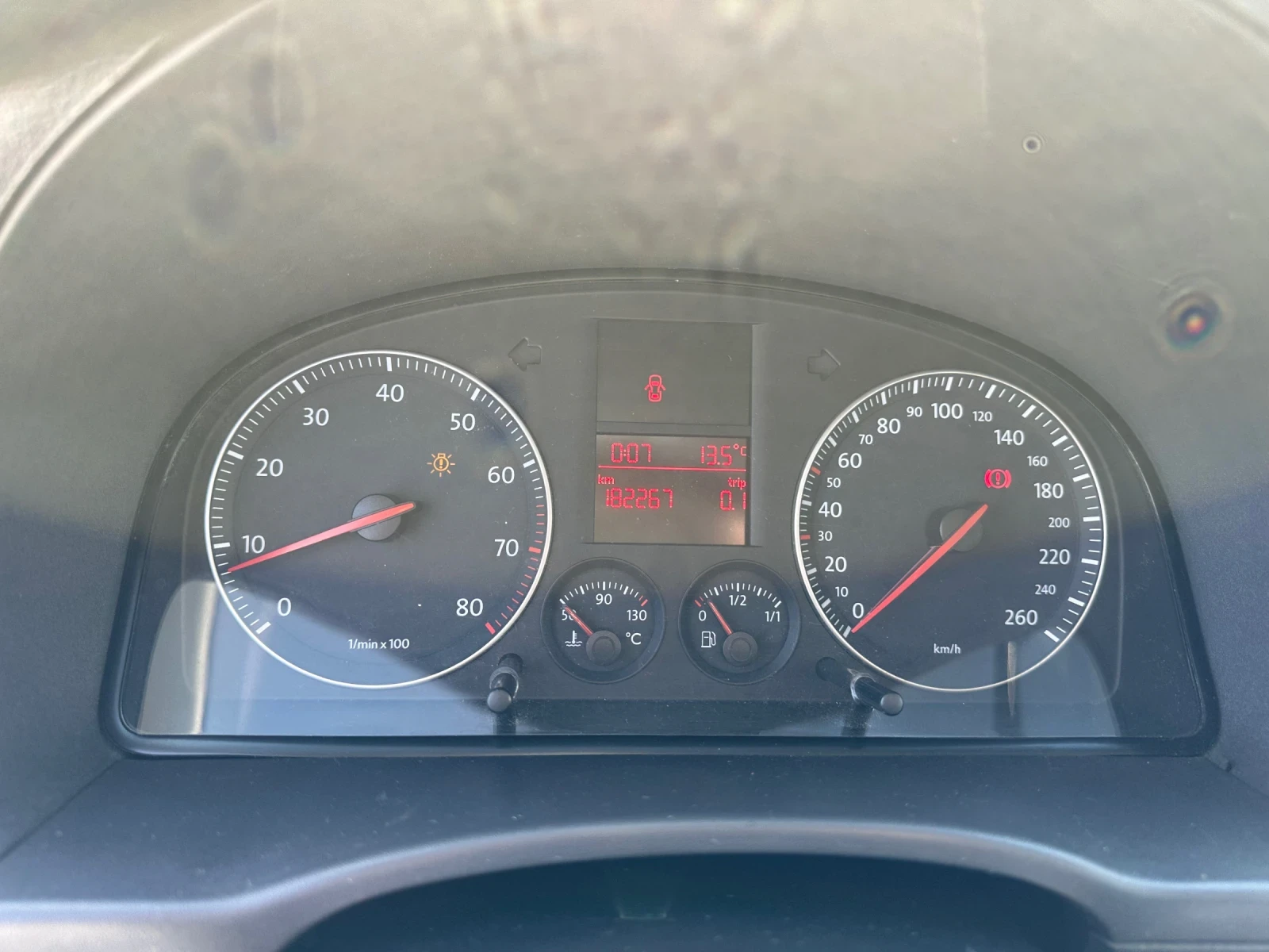 VW Caddy 1.6 102кс 7 местна | Mobile.bg — изображение 13