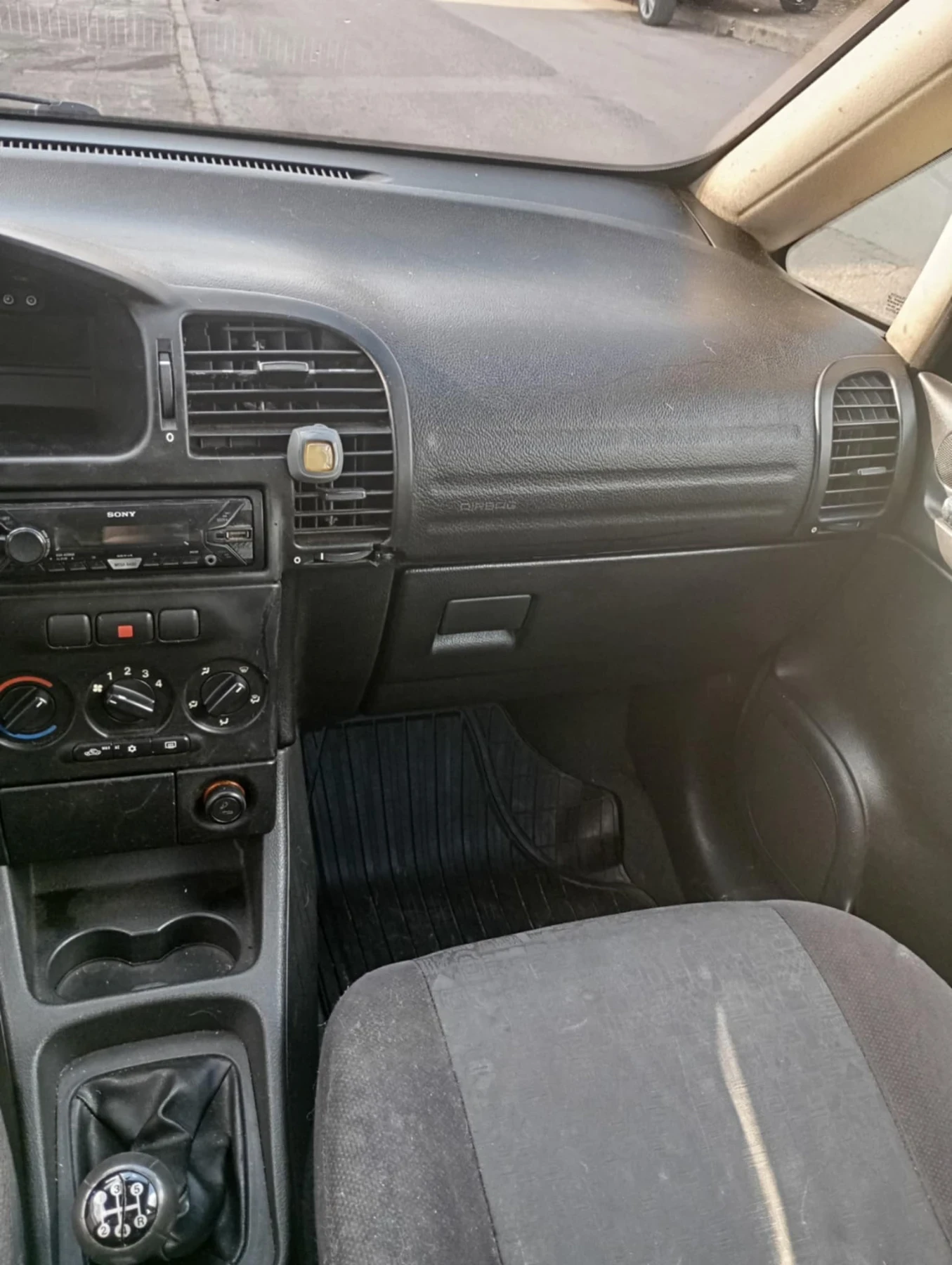 Opel Zafira 2.0 DTI - изображение 7