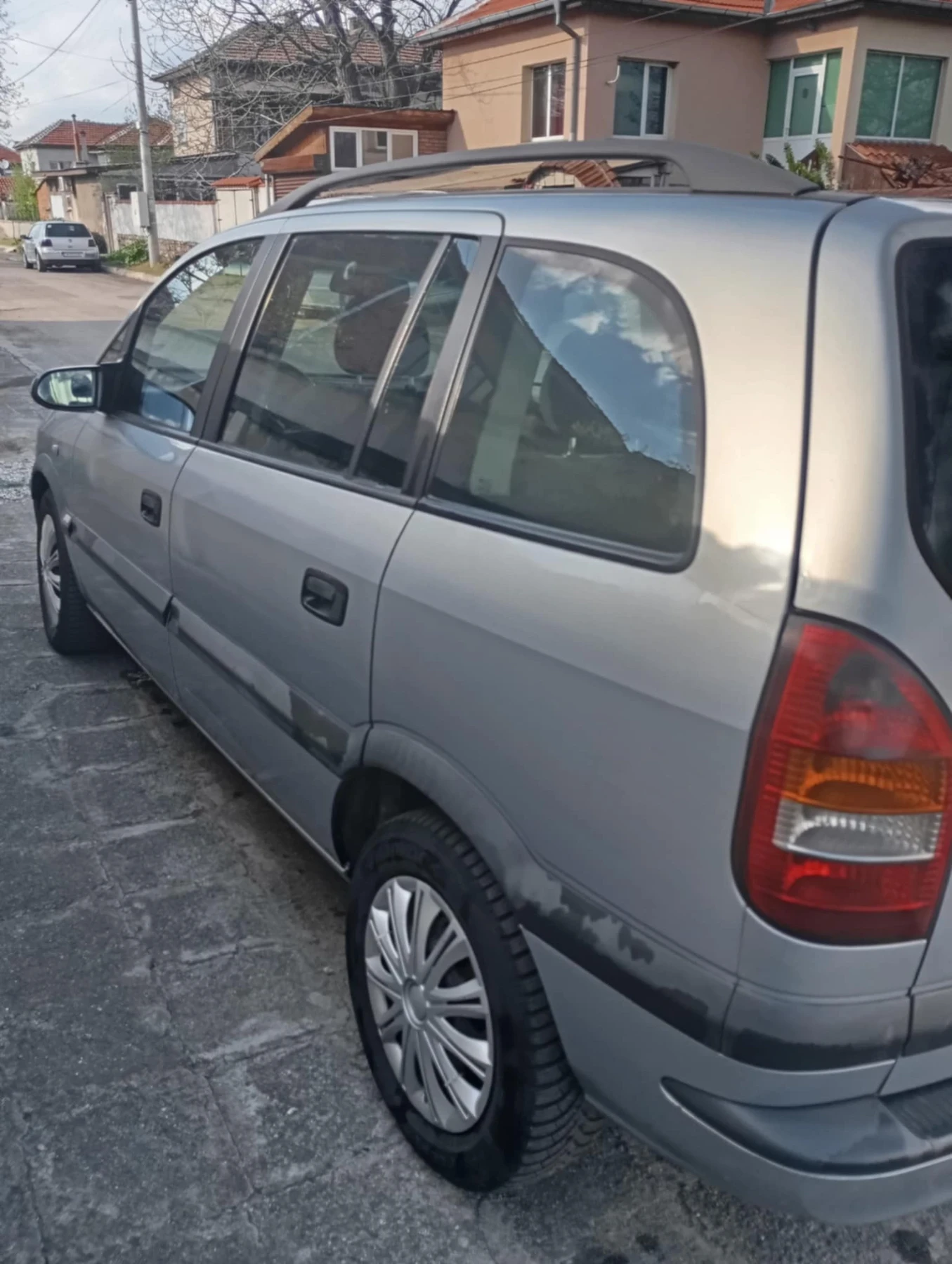 Opel Zafira 2.0 DTI - изображение 4