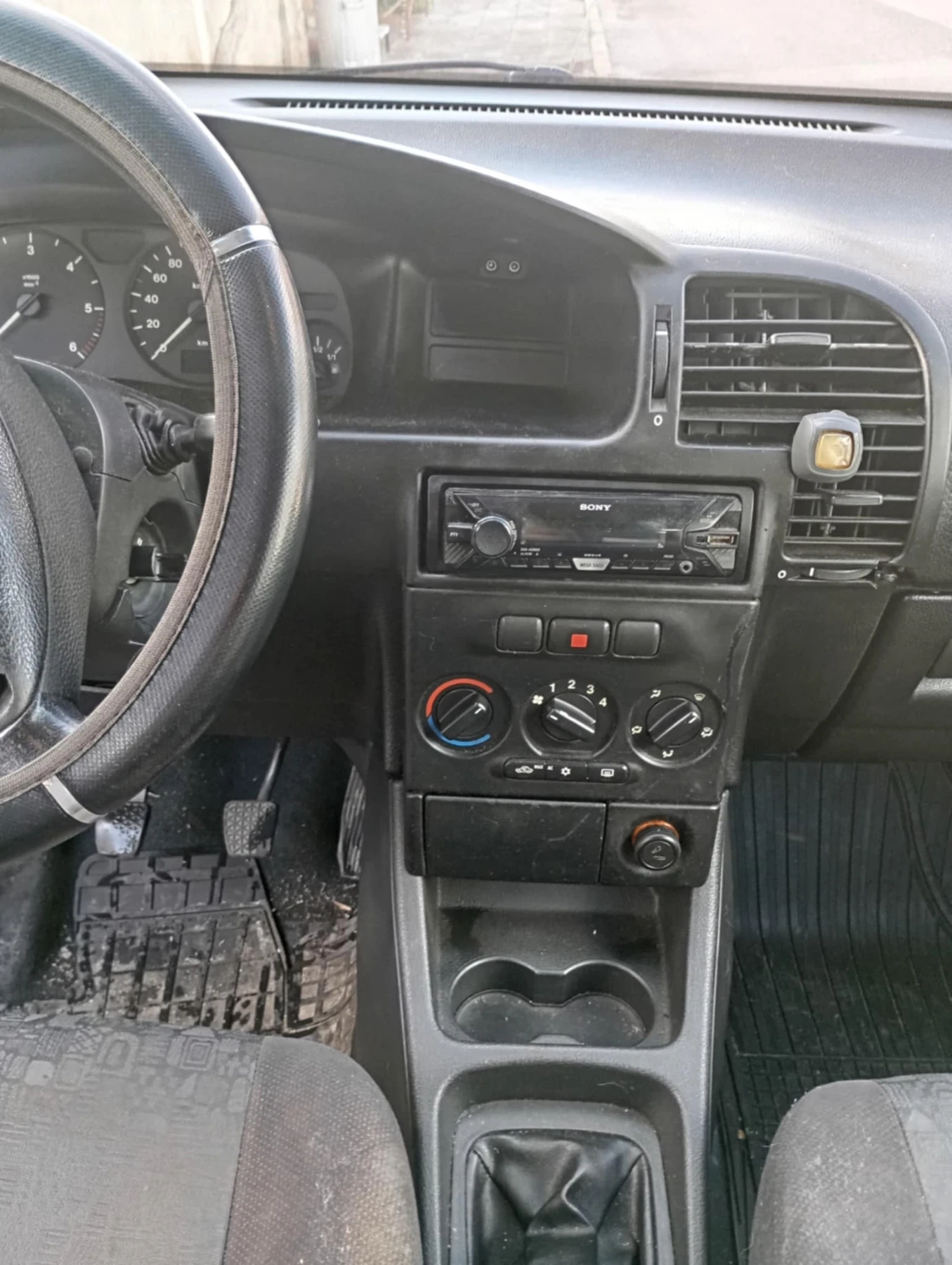 Opel Zafira 2.0 DTI - изображение 6