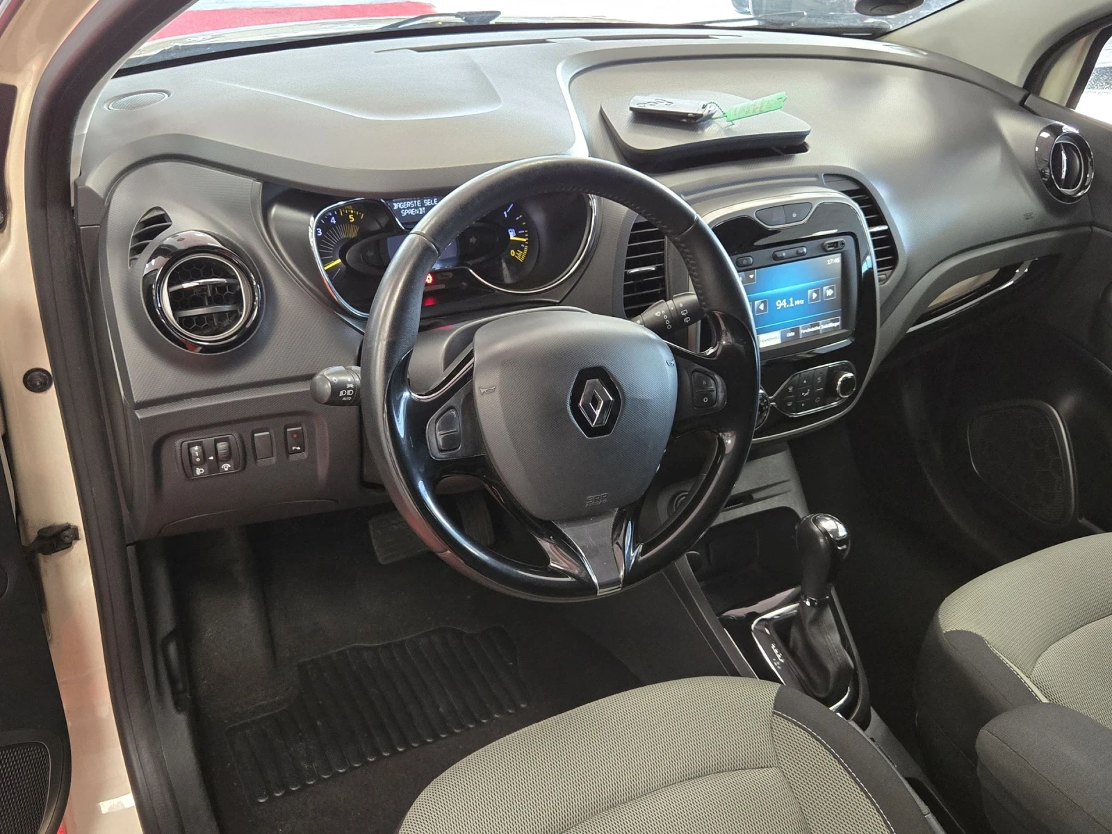 Renault Captur 1.5 dCI 90hp / Automatic / EU6 - изображение 9