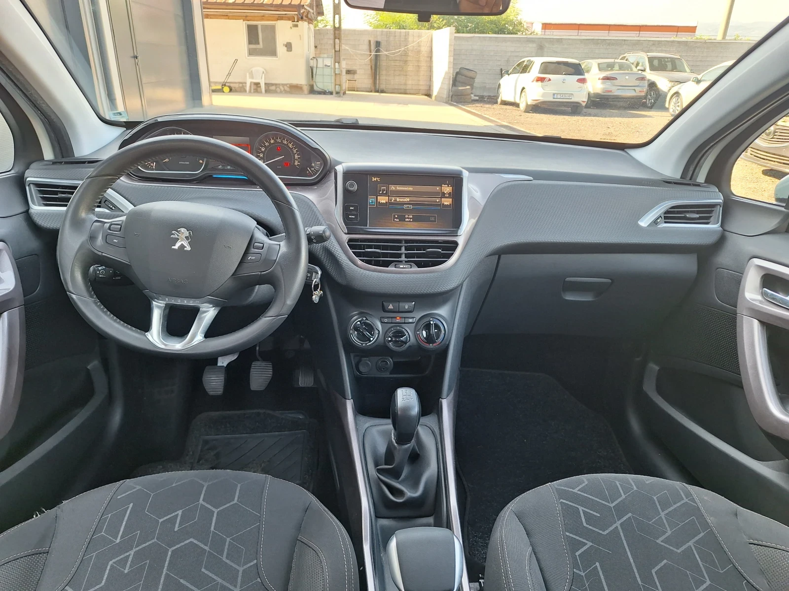 Peugeot 2008 1.4 HDI - изображение 8