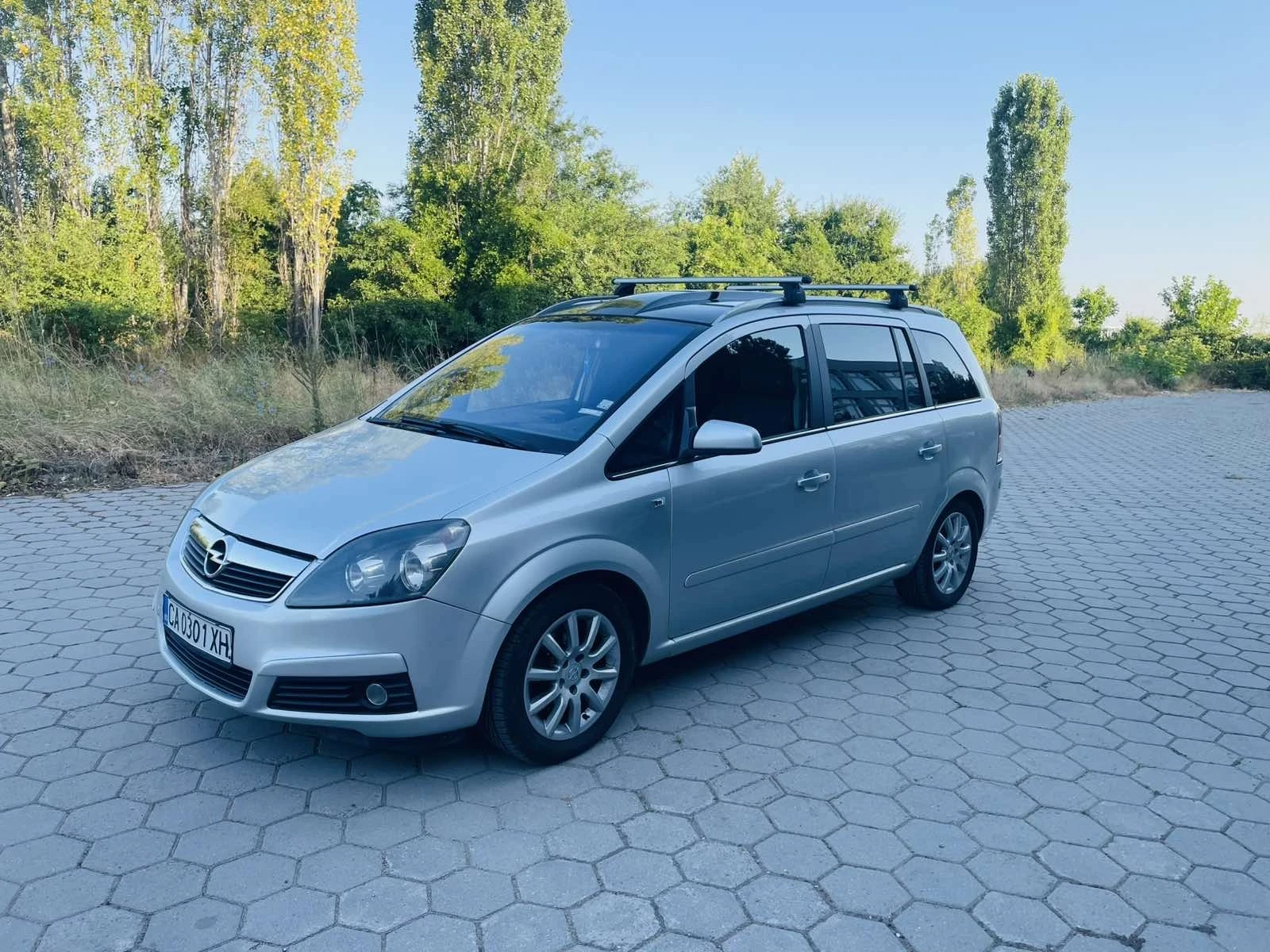 Opel Zafira 1.8 140к.с. - изображение 2