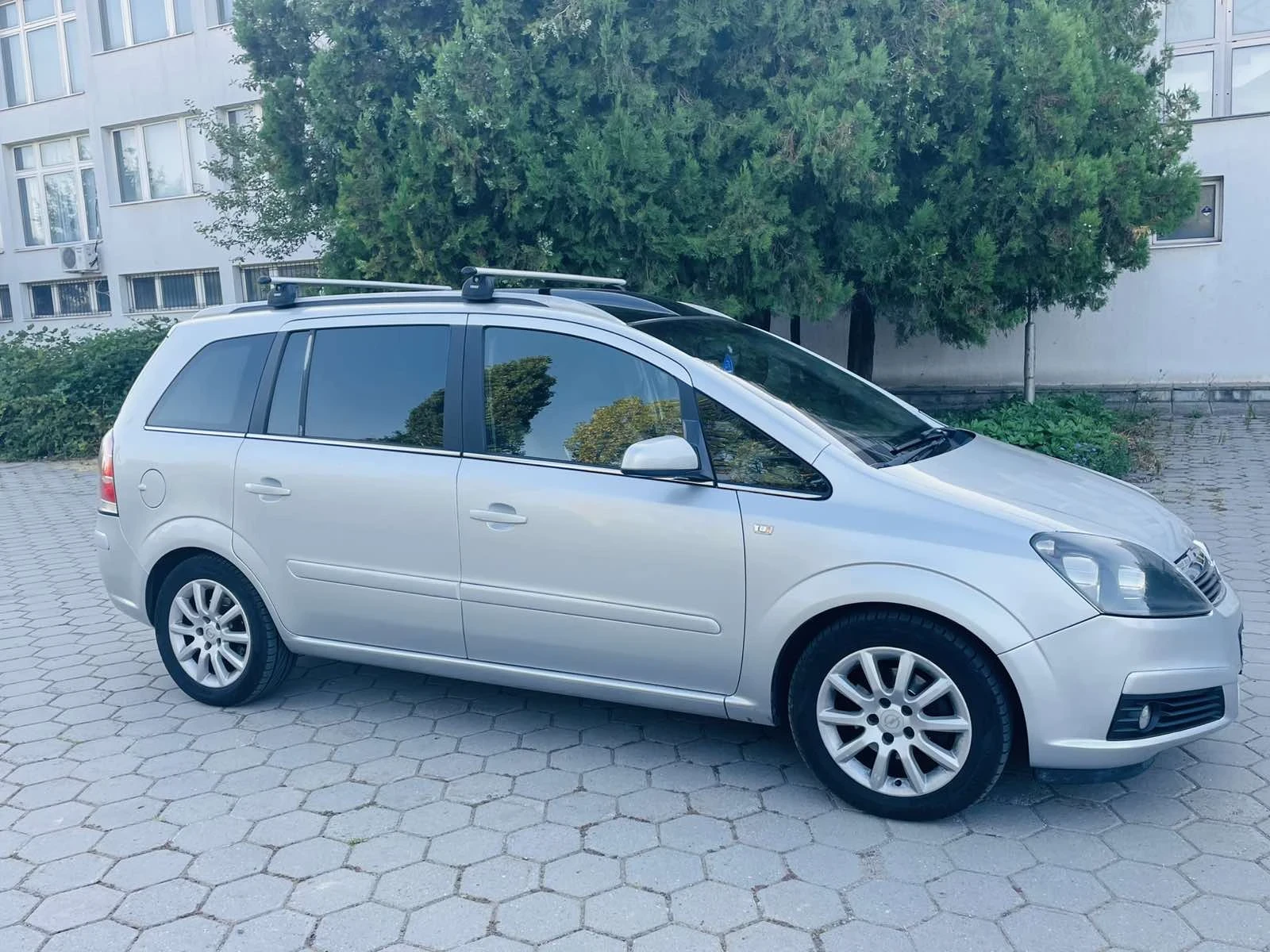 Opel Zafira 1.8 140к.с. - изображение 3