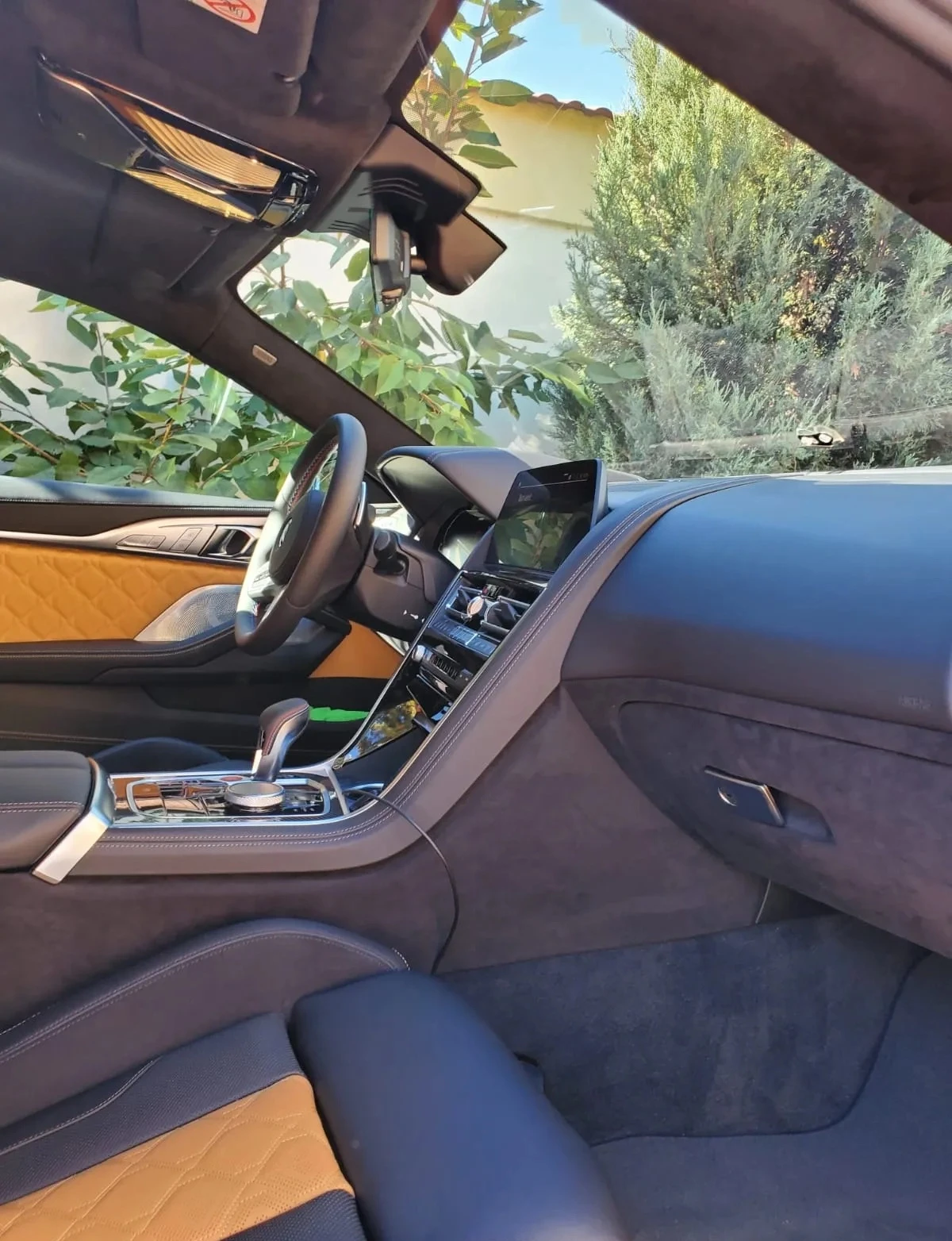 BMW M8 Competition B/W, Carbon Ceramic - изображение 10