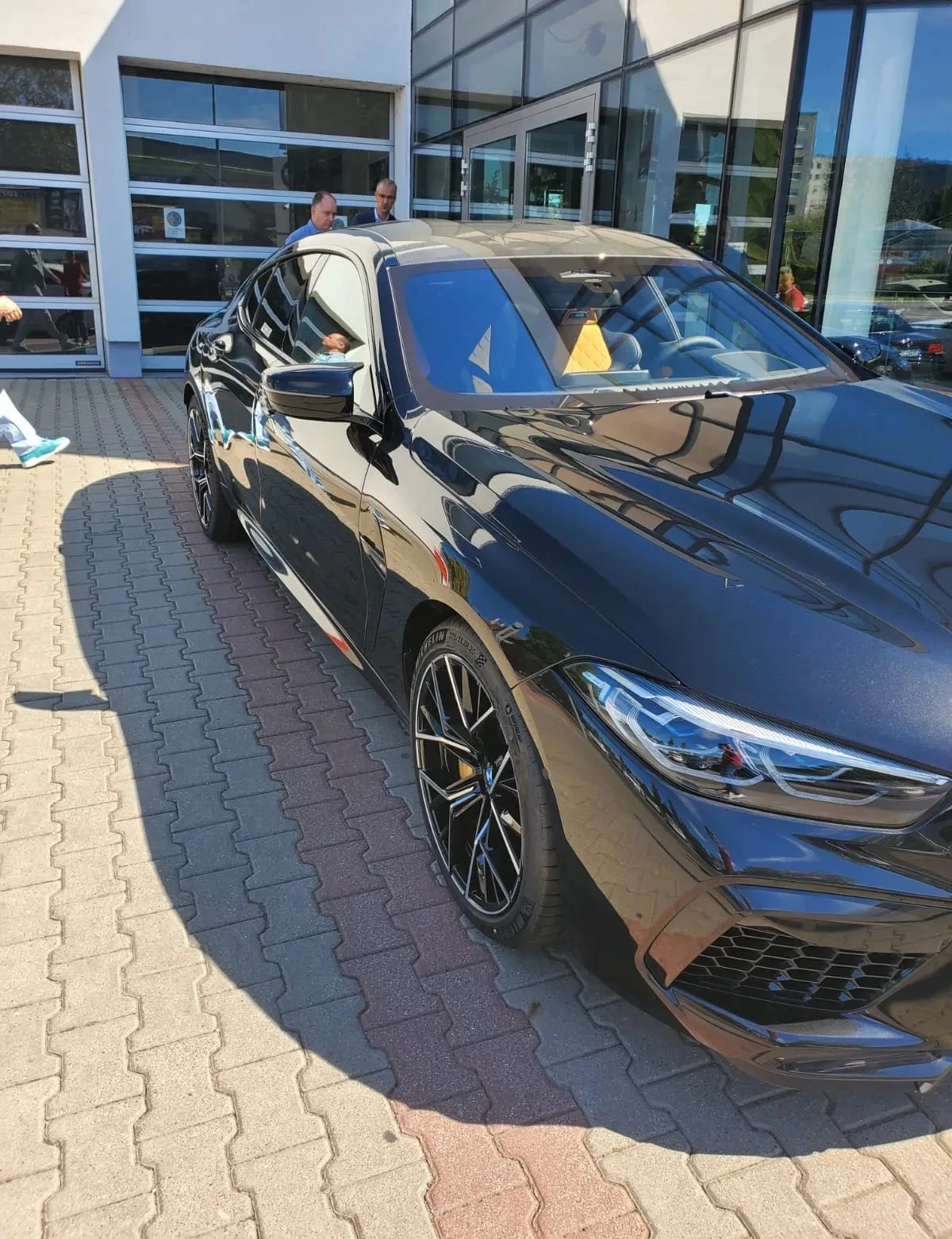 BMW M8 Competition B/W, Carbon Ceramic - изображение 6