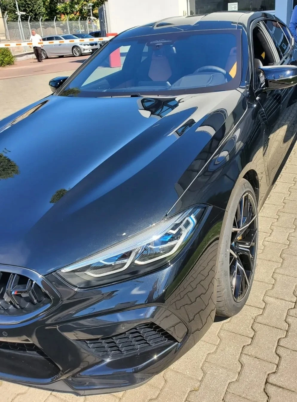 BMW M8 Competition B/W, Carbon Ceramic - изображение 3