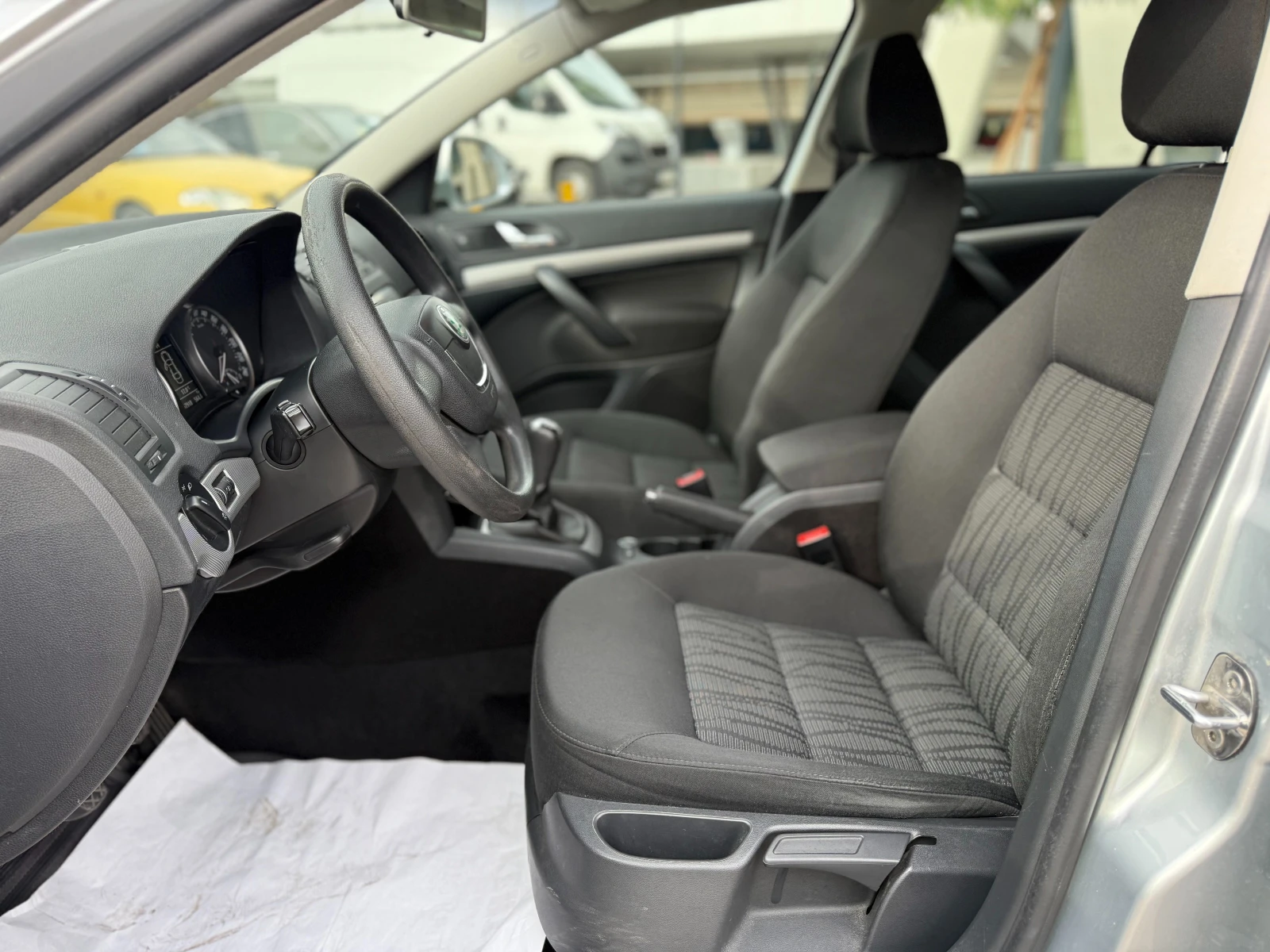 Skoda Octavia 6  /1.8i 160..   | Mobile.bg   7