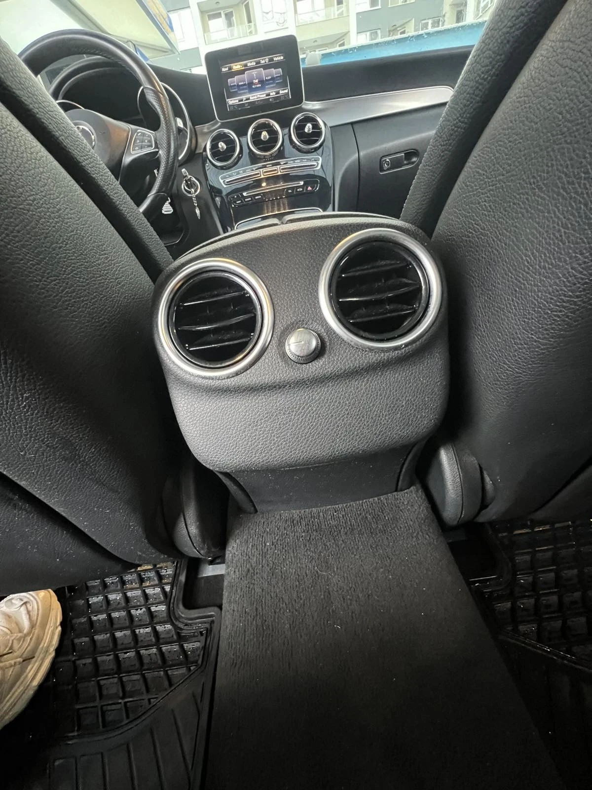 Mercedes-Benz C 220  - изображение 8