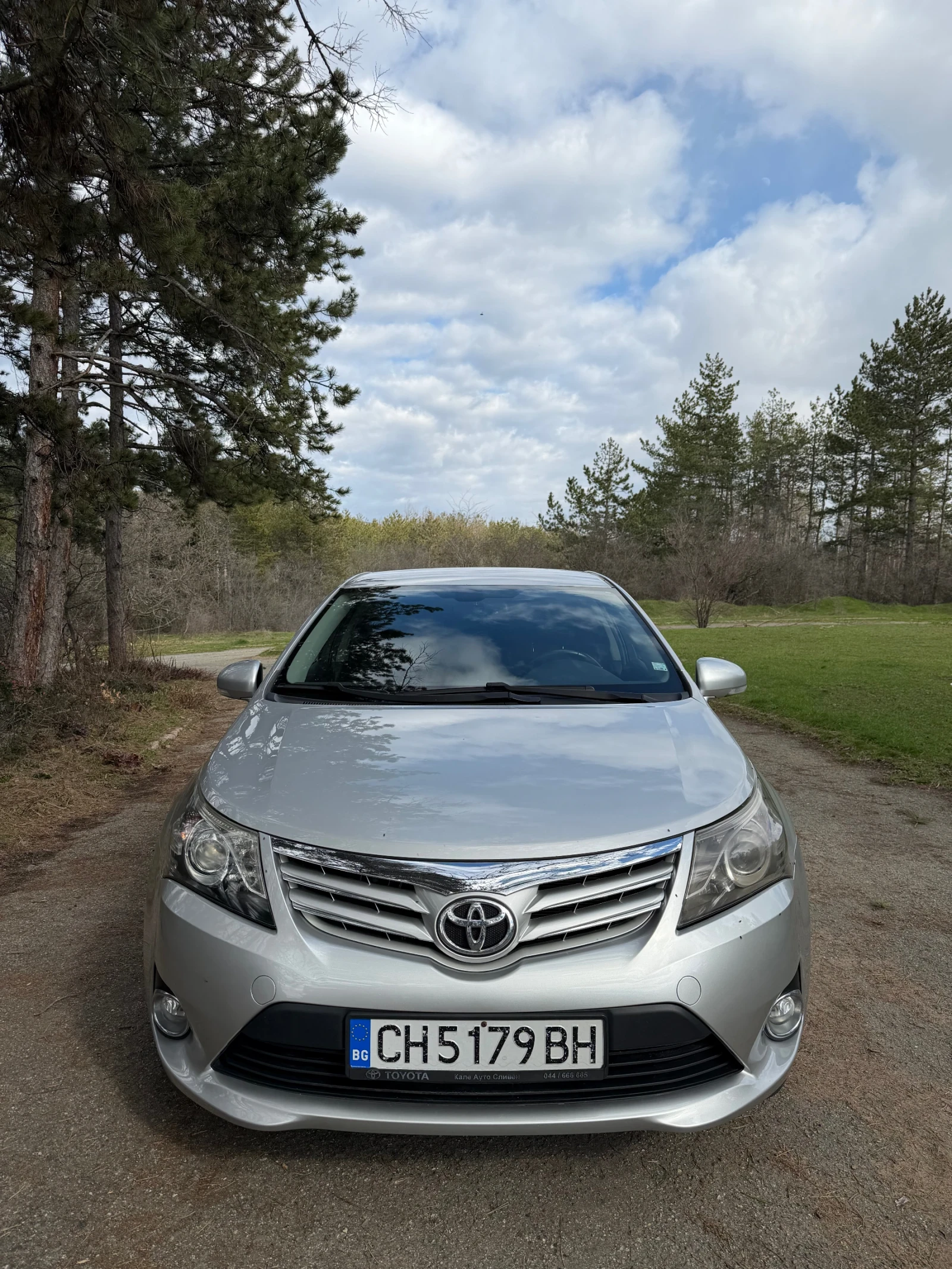 Toyota Avensis  - изображение 2