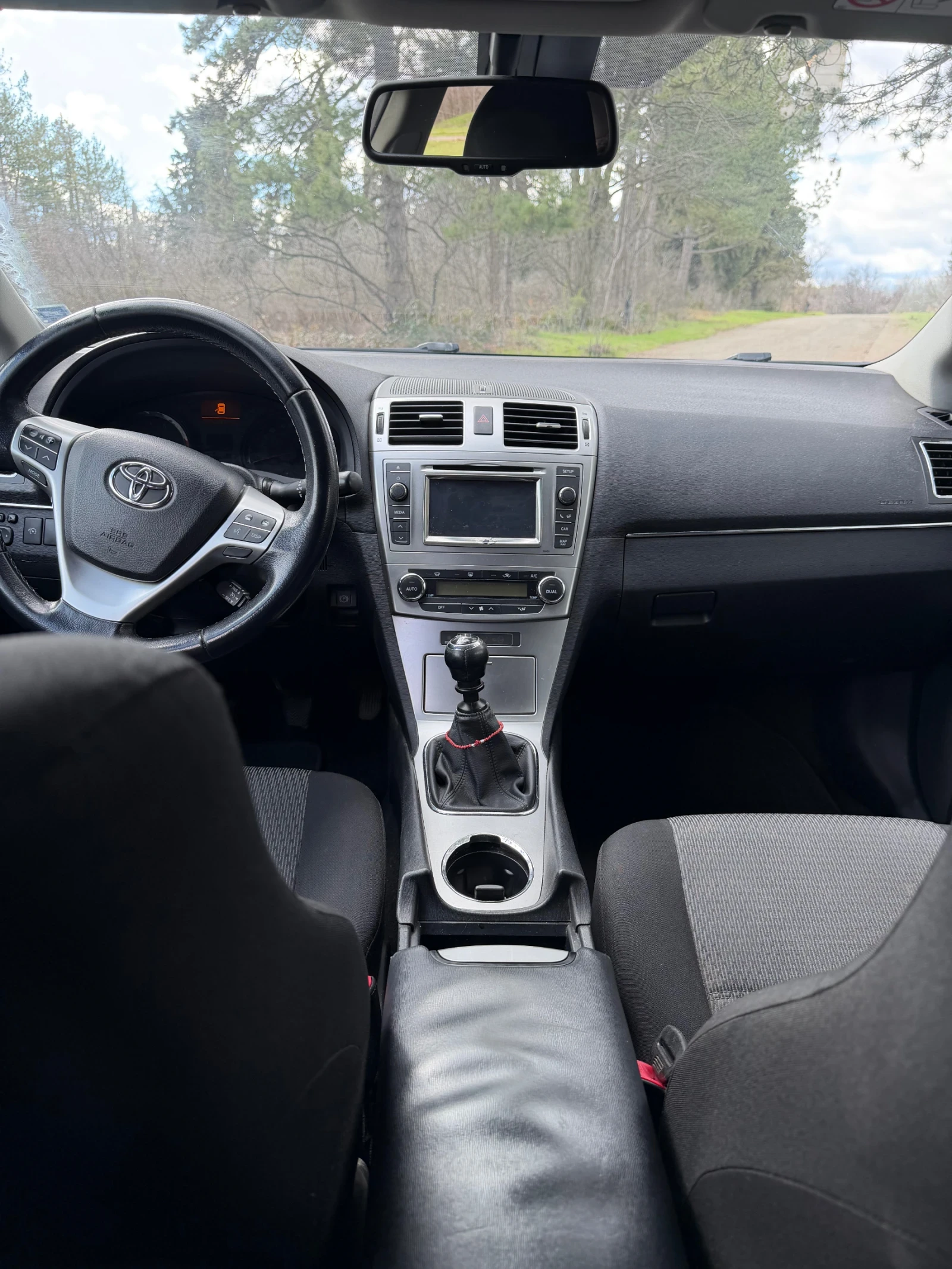 Toyota Avensis  - изображение 8