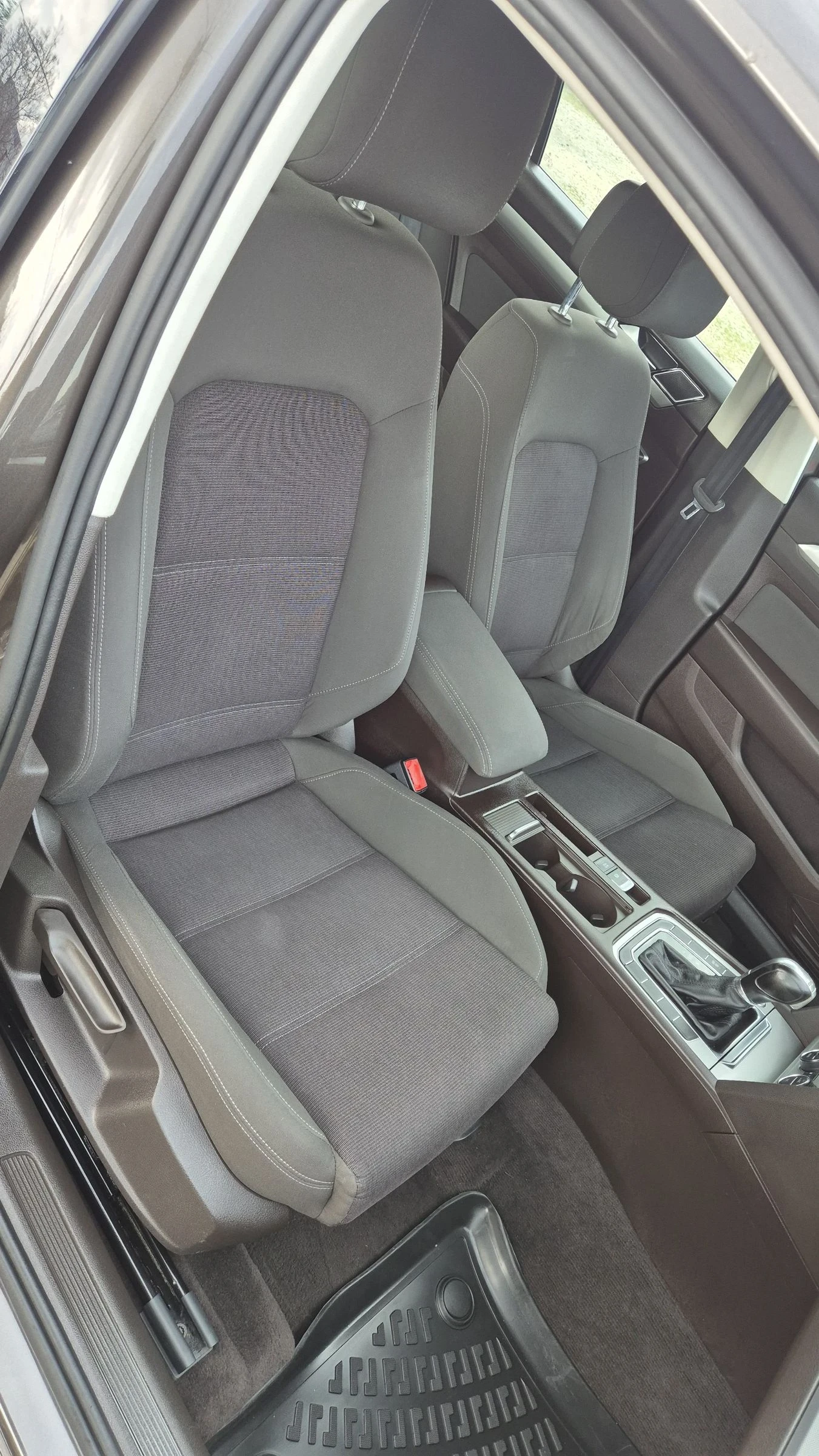 VW Passat 1.6TDI COMFORT КАМЕРА НАВИ ЛИЗИНГ ВИДЕО , снимка 8 - Автомобили и джипове - 54092757