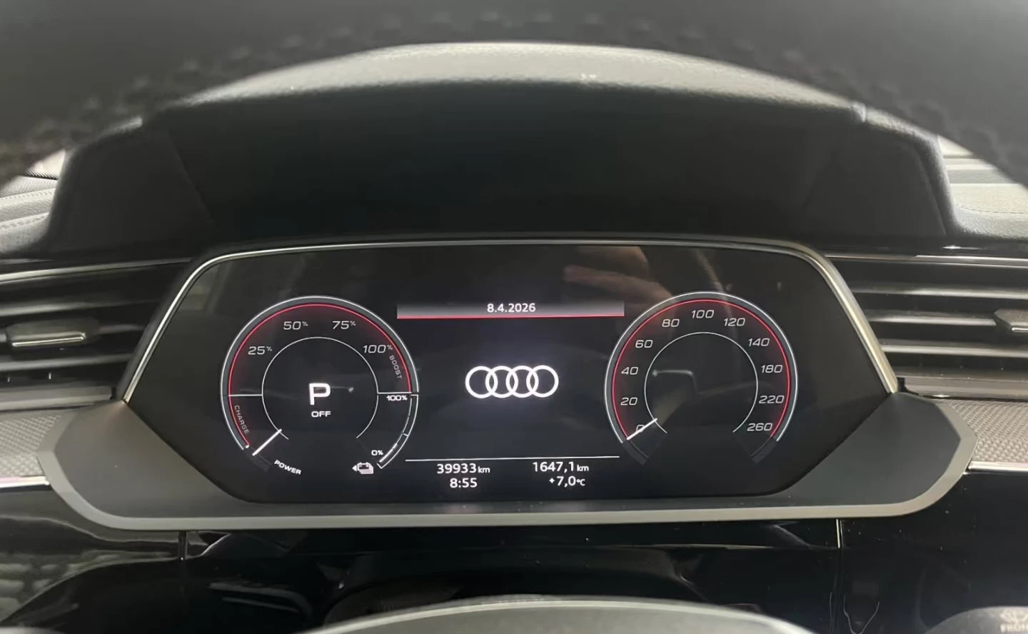 Audi E-Tron 55 SPORTBACK/408HP/S-LINE/PANO/360/HUD/148q, снимка 10 - Автомобили и джипове - 54145534