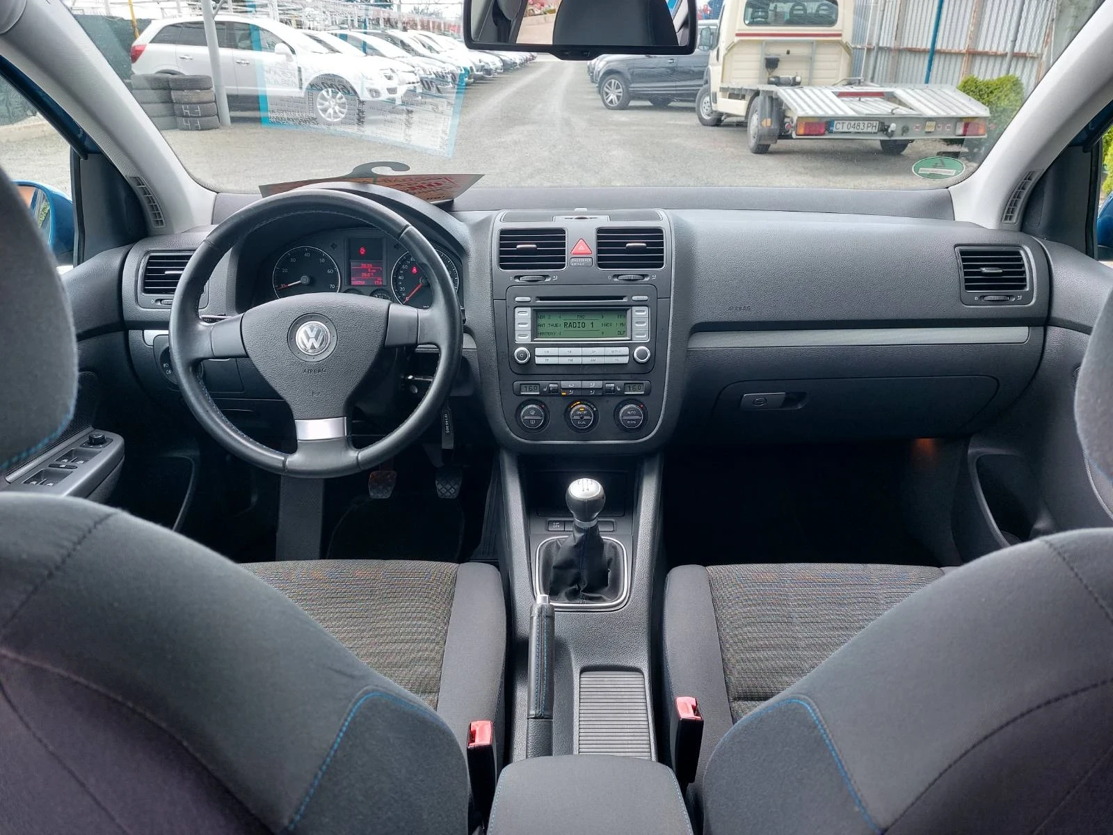 VW Golf 1.6i, ст.мотор, снимка 10 - Автомобили и джипове - 54258563