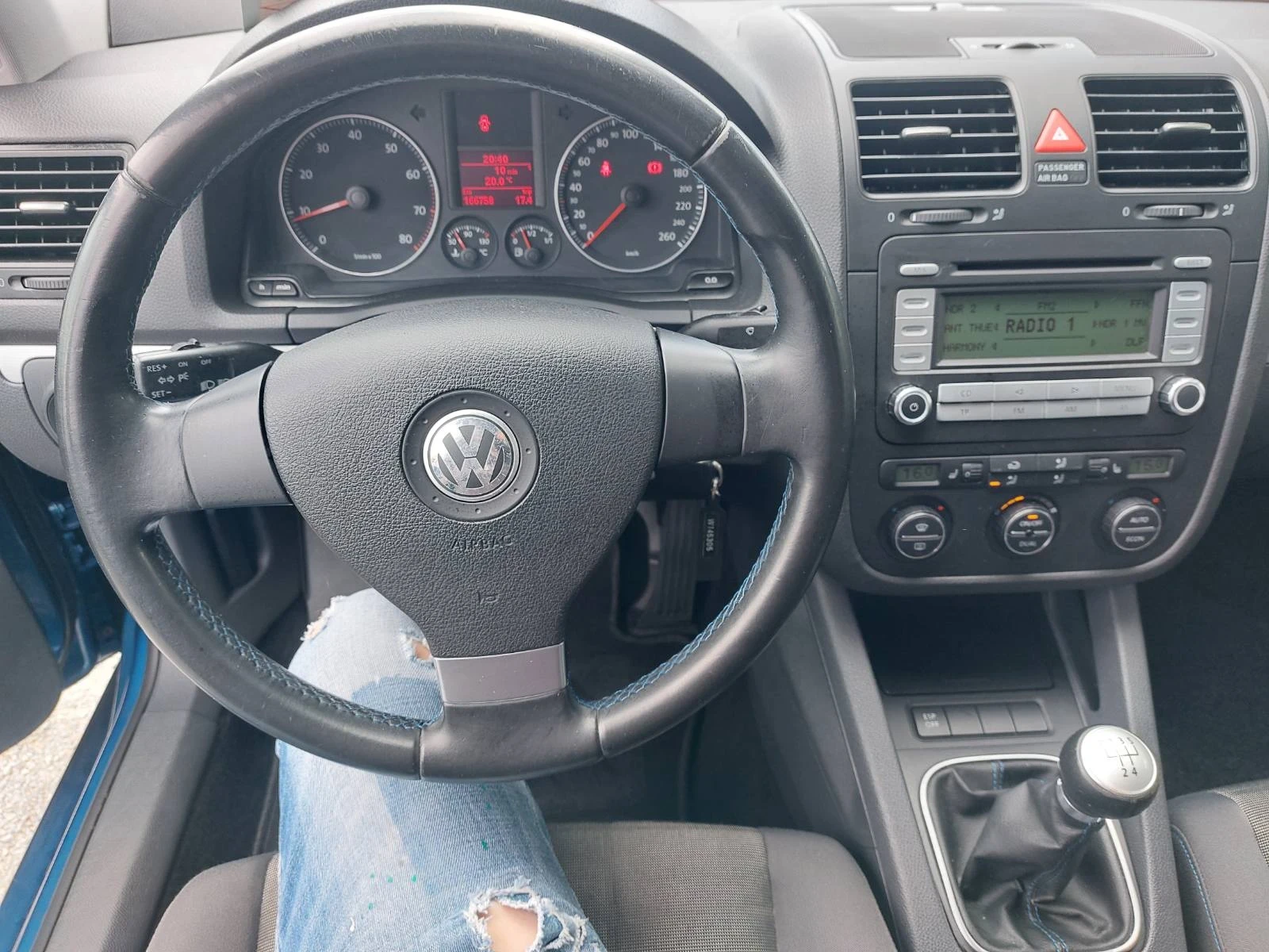 VW Golf 1.6i, ст.мотор, снимка 15 - Автомобили и джипове - 54258563