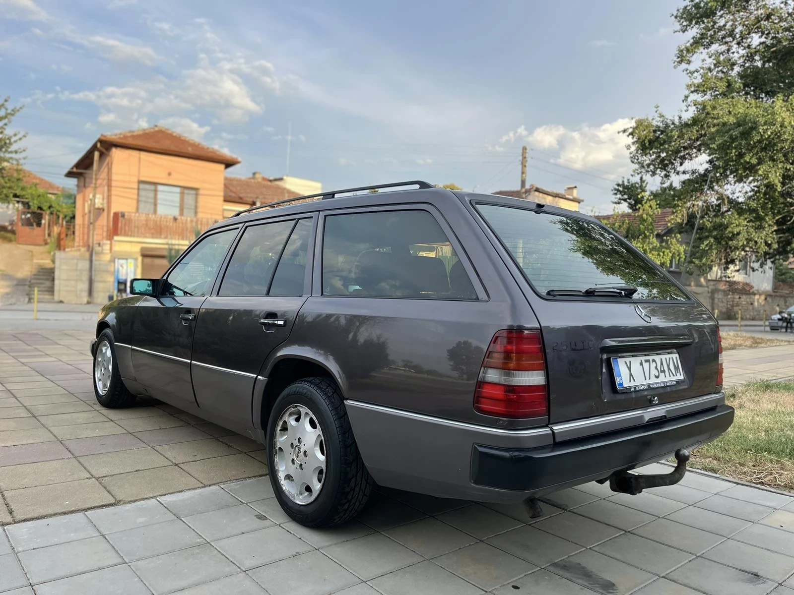 Mercedes-Benz 124 2.5D, снимка 6 - Автомобили и джипове - 54257254