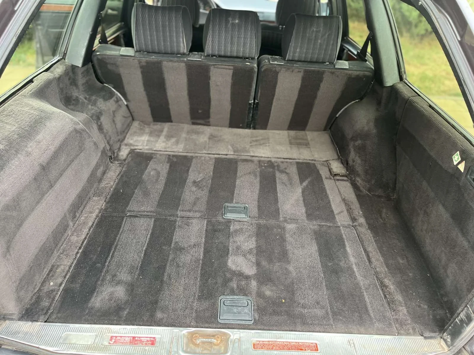 Mercedes-Benz 124 2.5D, снимка 13 - Автомобили и джипове - 54257254