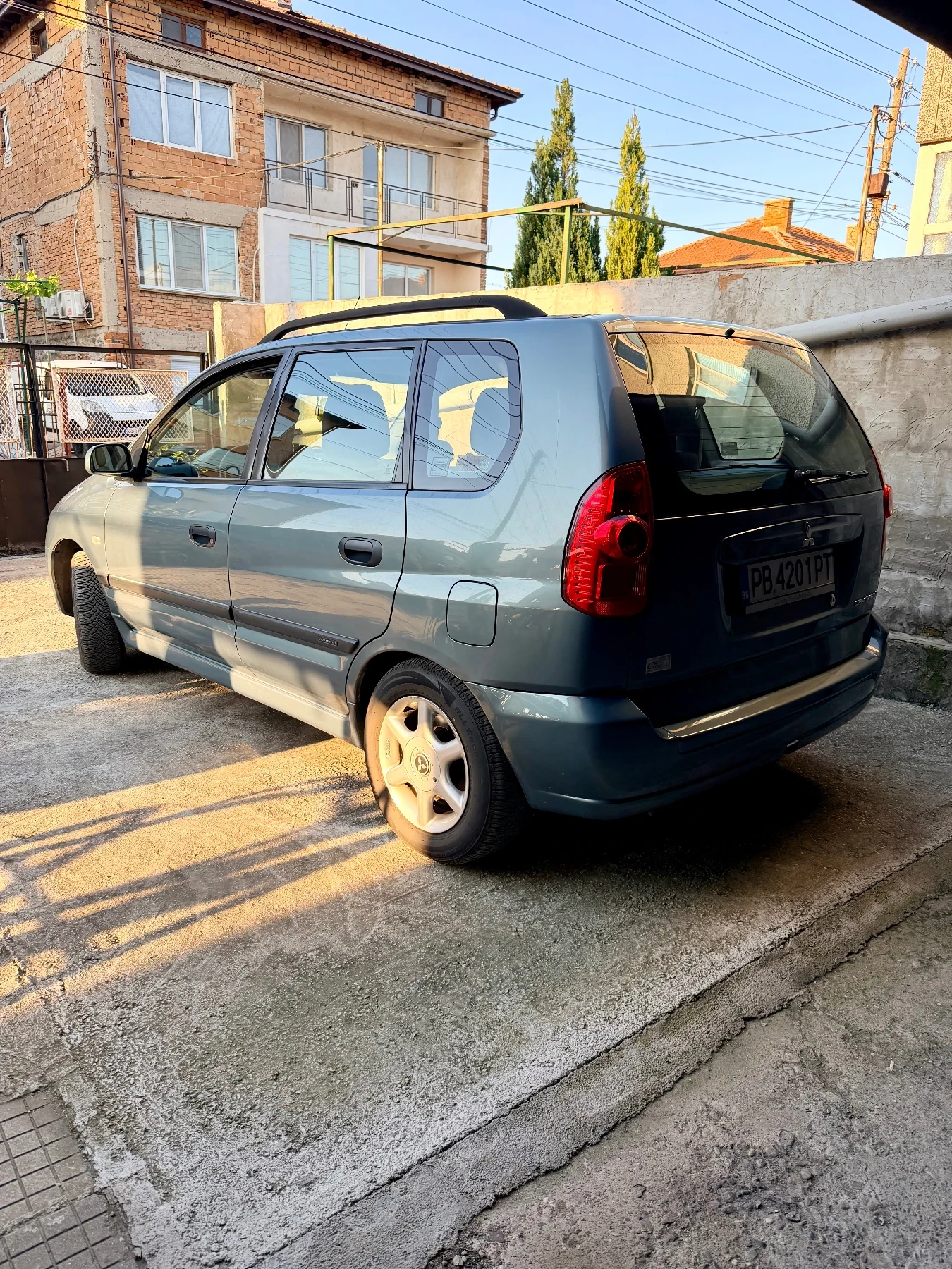 Mitsubishi Space star 1.6 96кс Перфектен, снимка 12 - Автомобили и джипове - 54429945