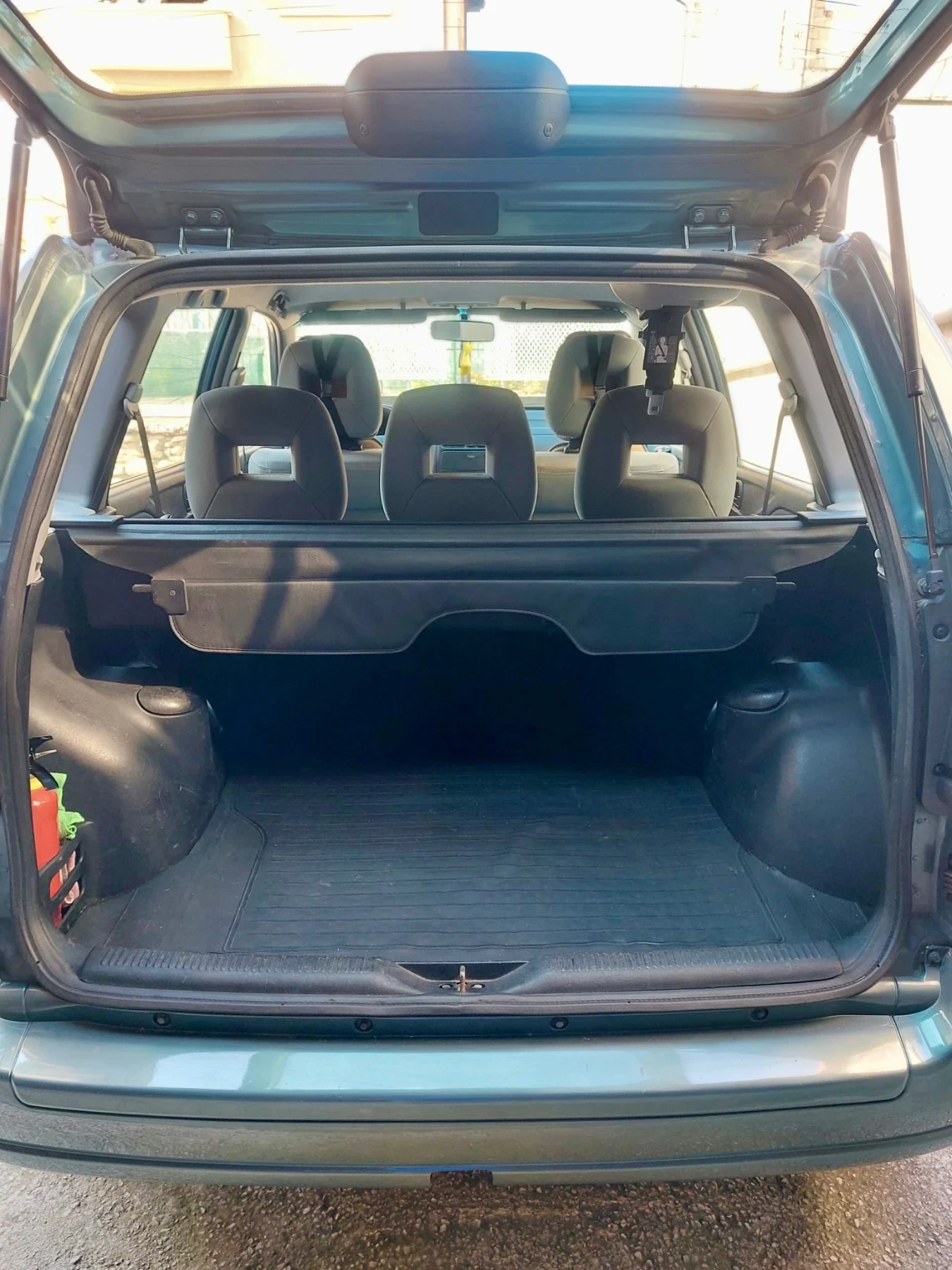 Mitsubishi Space star 1.6 96кс Перфектен, снимка 3 - Автомобили и джипове - 54429945