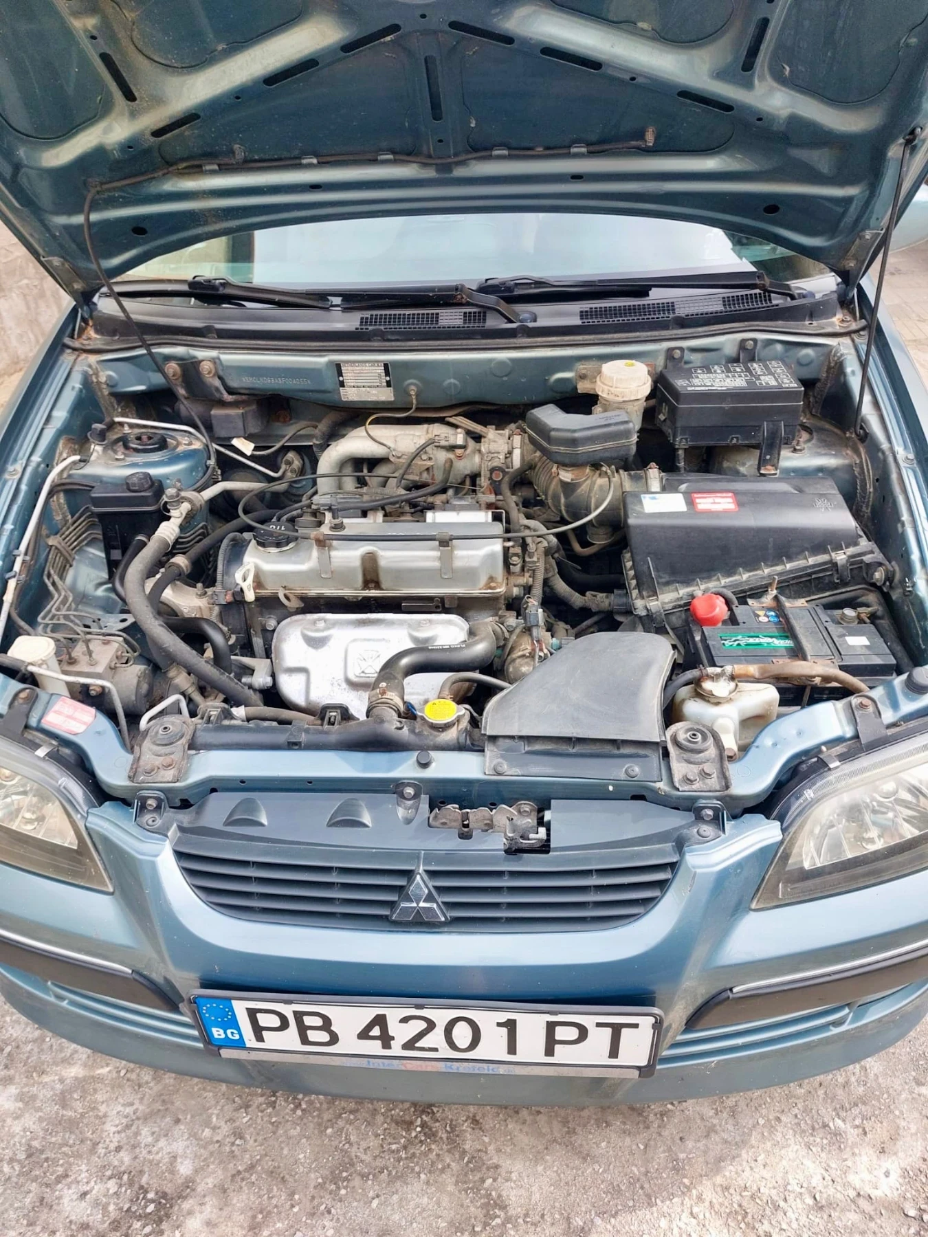 Mitsubishi Space star 1.6 96кс Перфектен, снимка 9 - Автомобили и джипове - 54429945