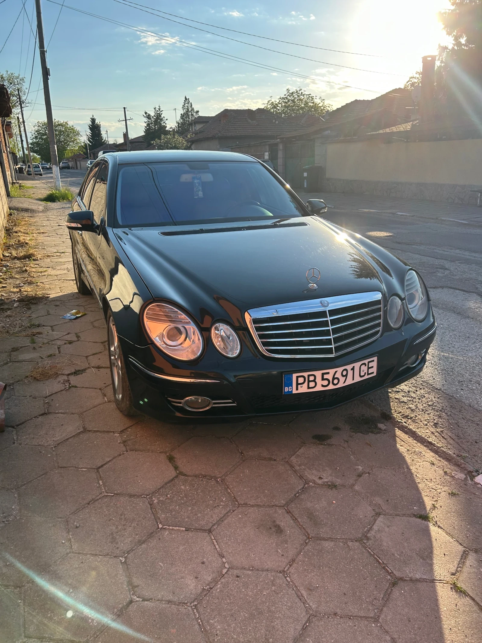 Mercedes-Benz E 280