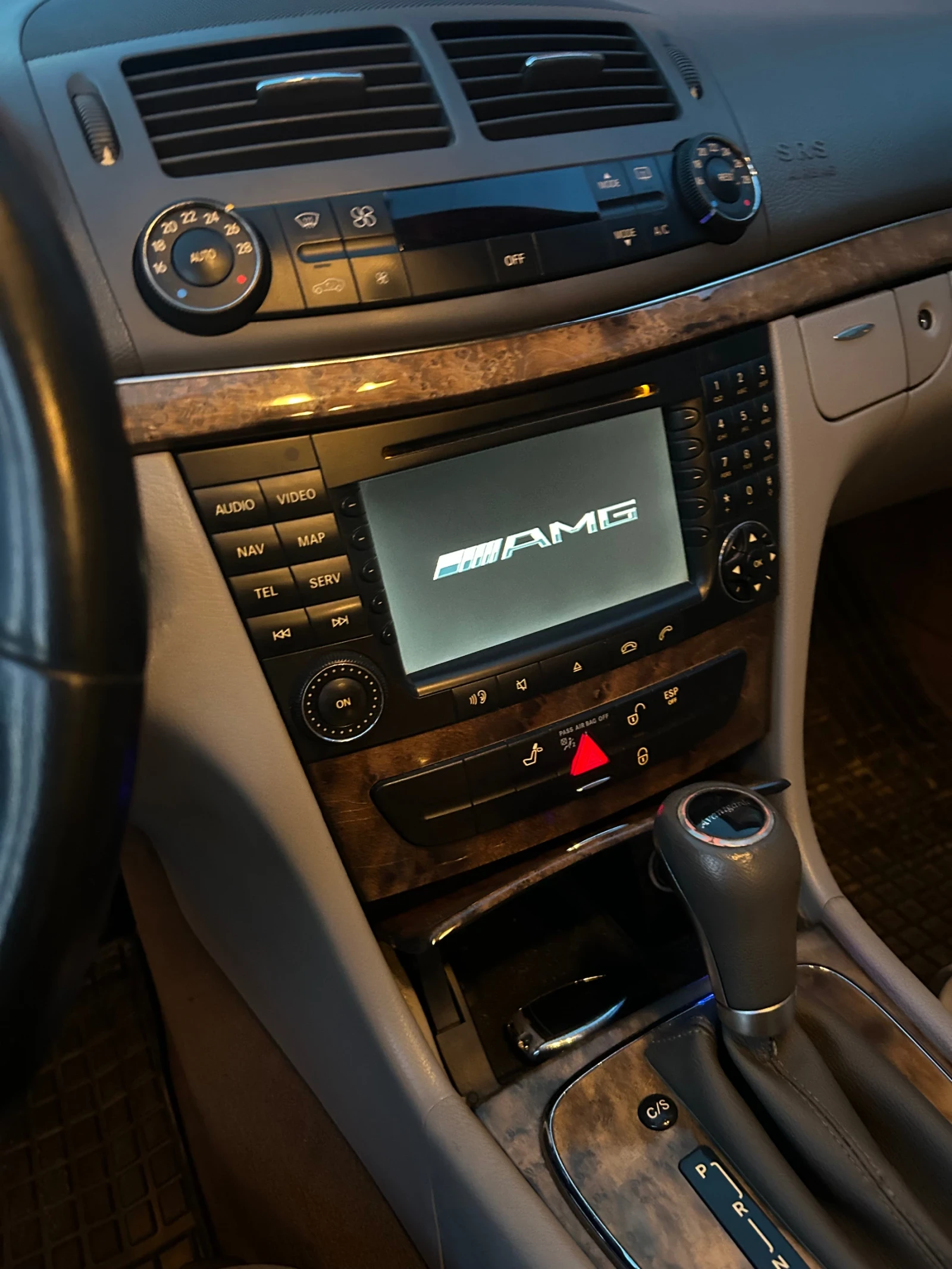 Mercedes-Benz E 280, снимка 6 - Автомобили и джипове - 54455483