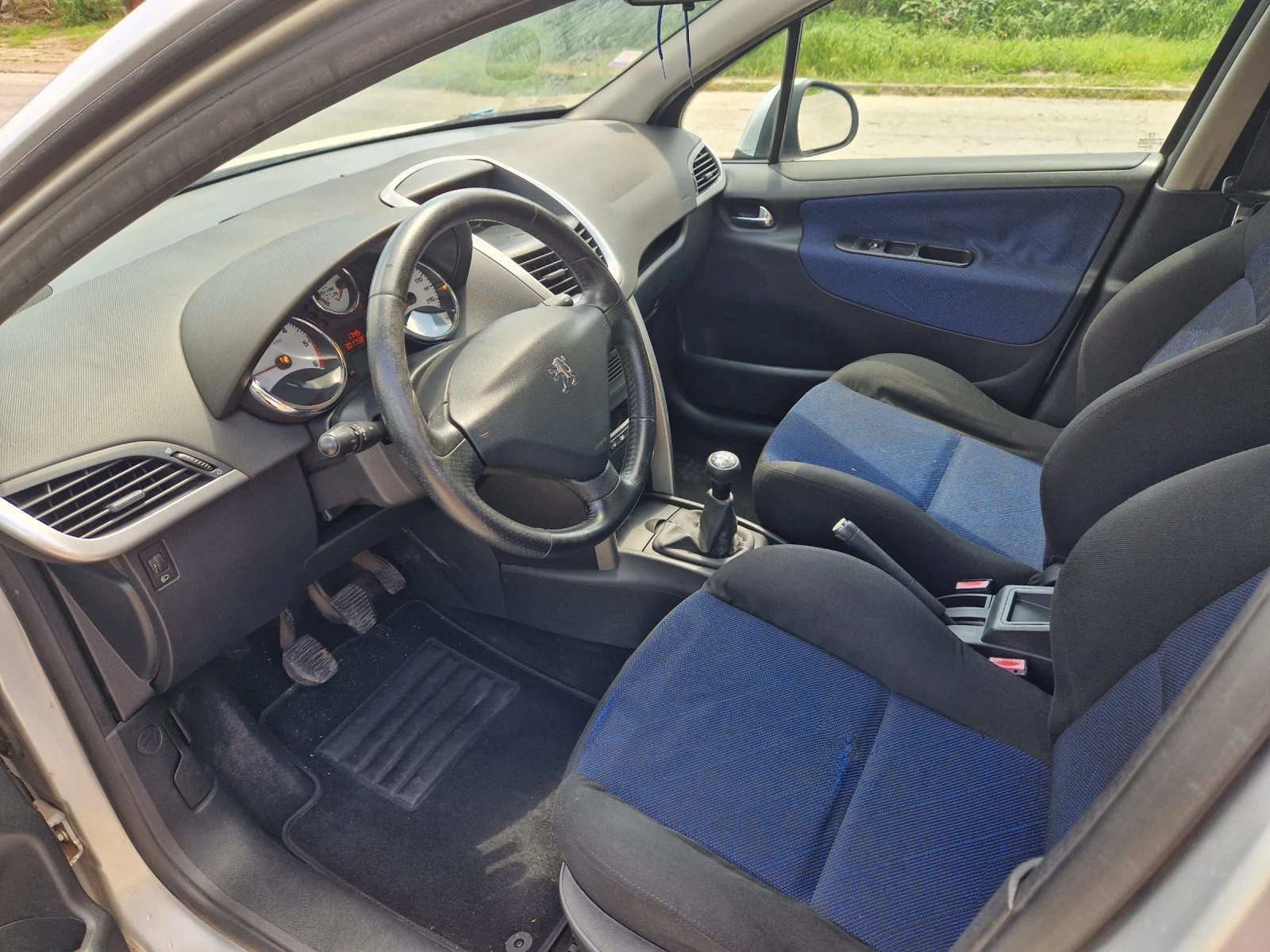 Peugeot 207 1 6HDI, 90кс, 08г.5вр, КЛИМАТРОНИК, Италия. , снимка 9 - Автомобили и джипове - 54703323
