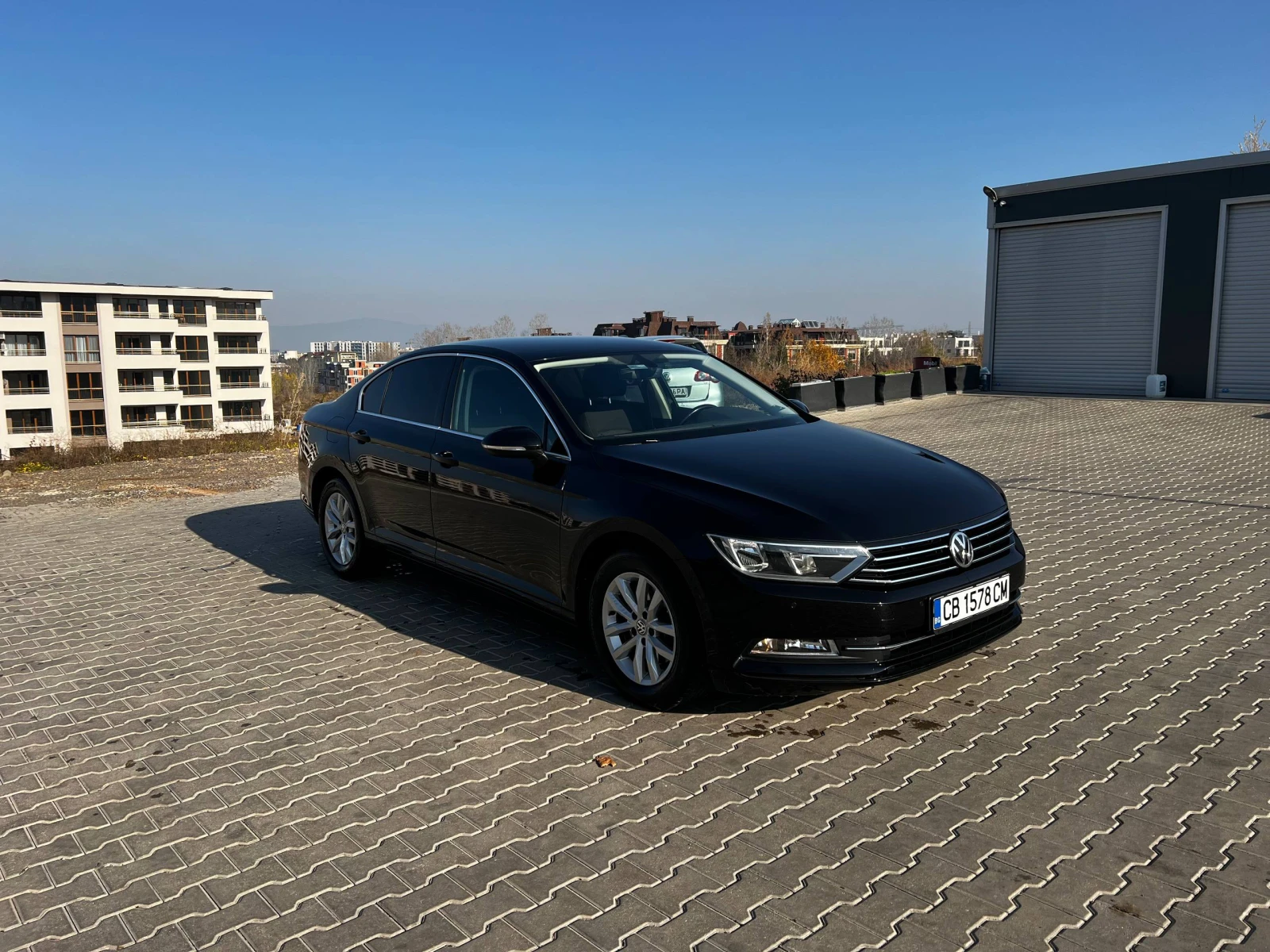 VW Passat 2.0 TDI, снимка 4 - Автомобили и джипове - 54817287