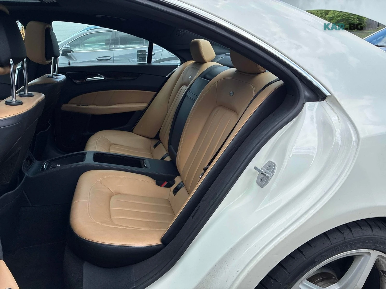 Mercedes-Benz CLS 550 4MATIC Автокредит Цена до България, снимка 11 - Автомобили и джипове - 55047059